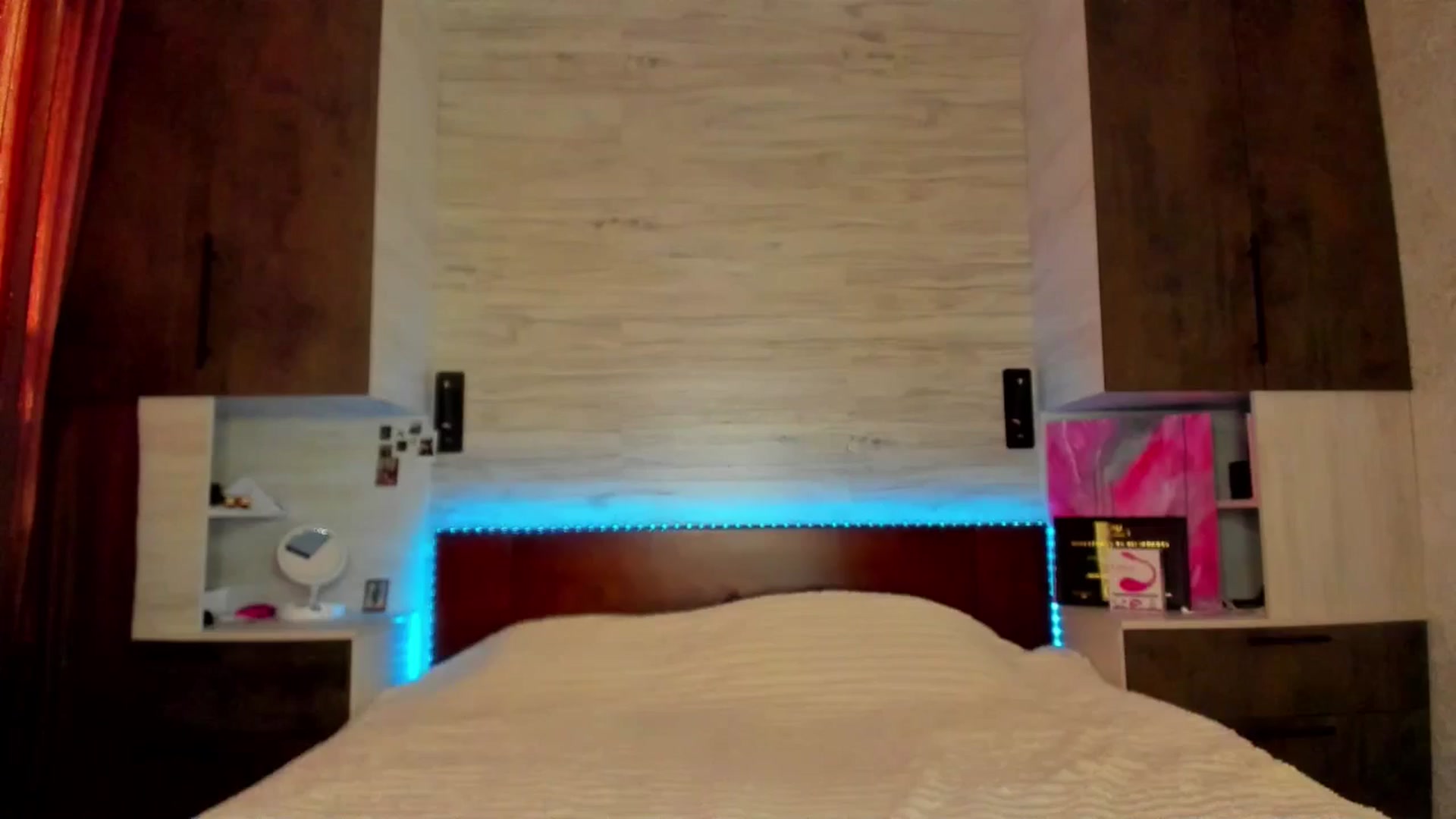 Gallery image thumbnail from Brunnett_Mil's myfreecams stream on, 03/27/2026, 15:27 image 1 of 20