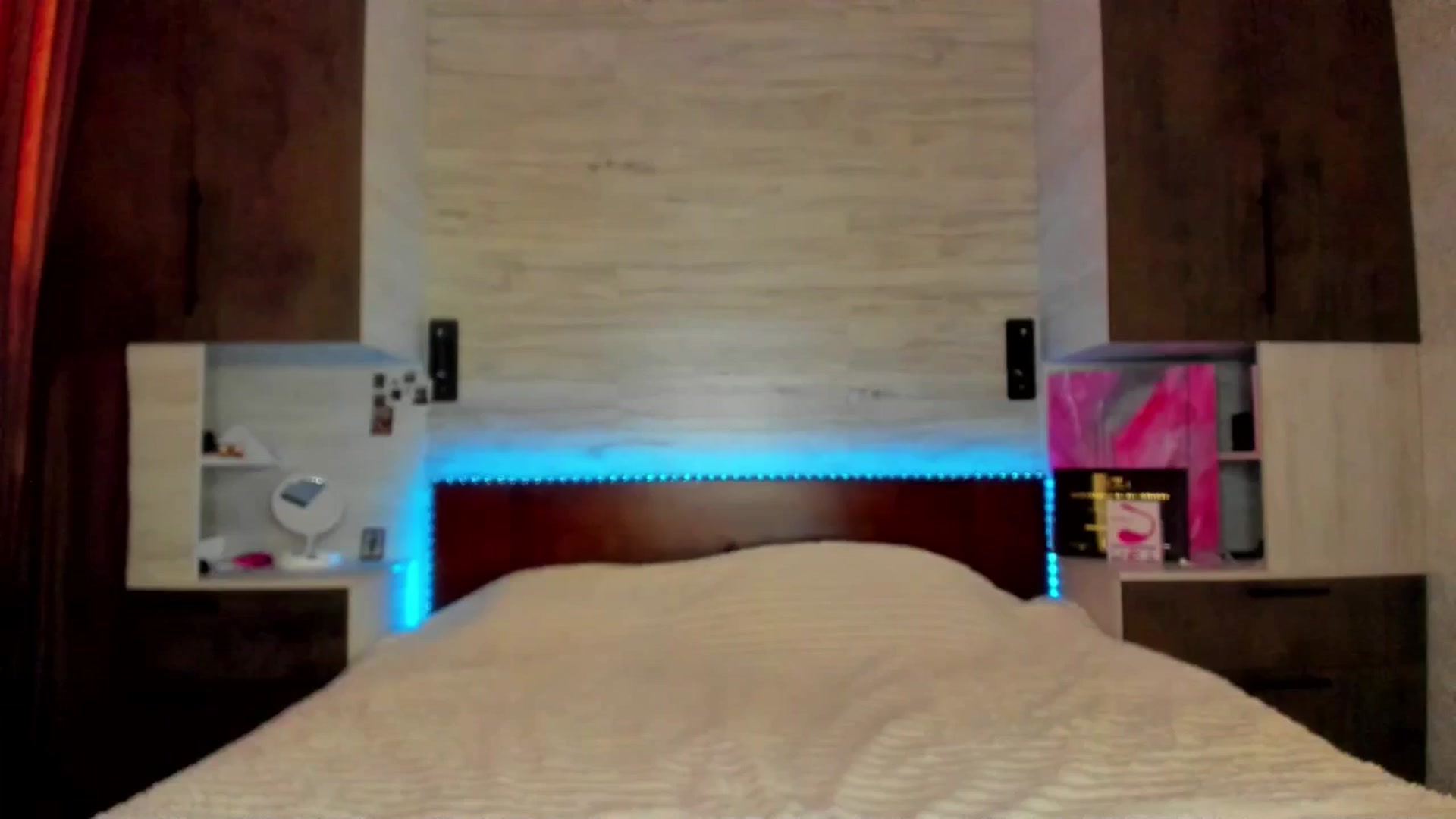 Gallery image thumbnail from Brunnett_Mil's myfreecams stream on, 03/27/2026, 15:27 image 19 of 20