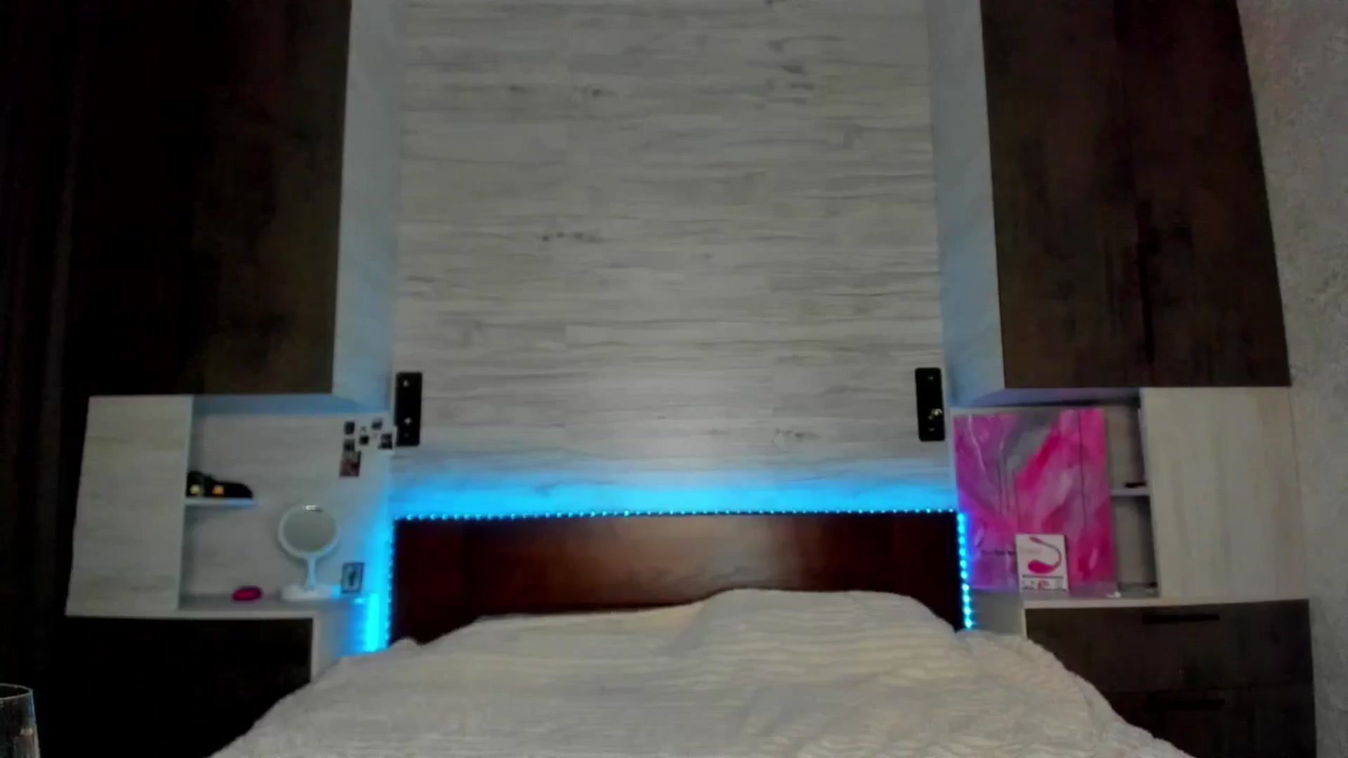 Gallery image thumbnail from Brunnett_Mil's myfreecams stream on, 03/29/2026, 16:28 image 20 of 20