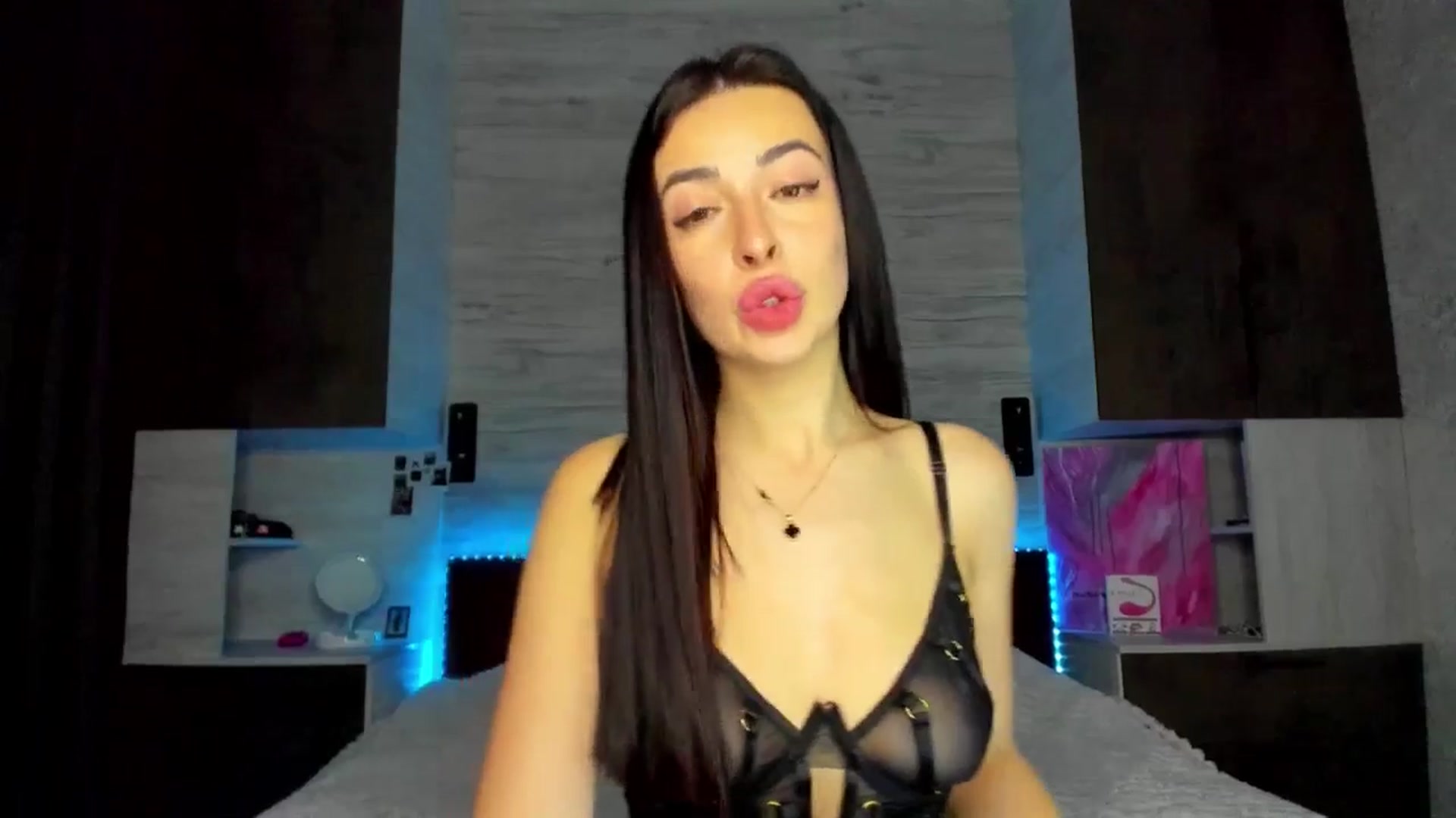 Gallery image thumbnail from Brunnett_Mil's myfreecams stream on, 04/03/2026, 17:47 image 15 of 20