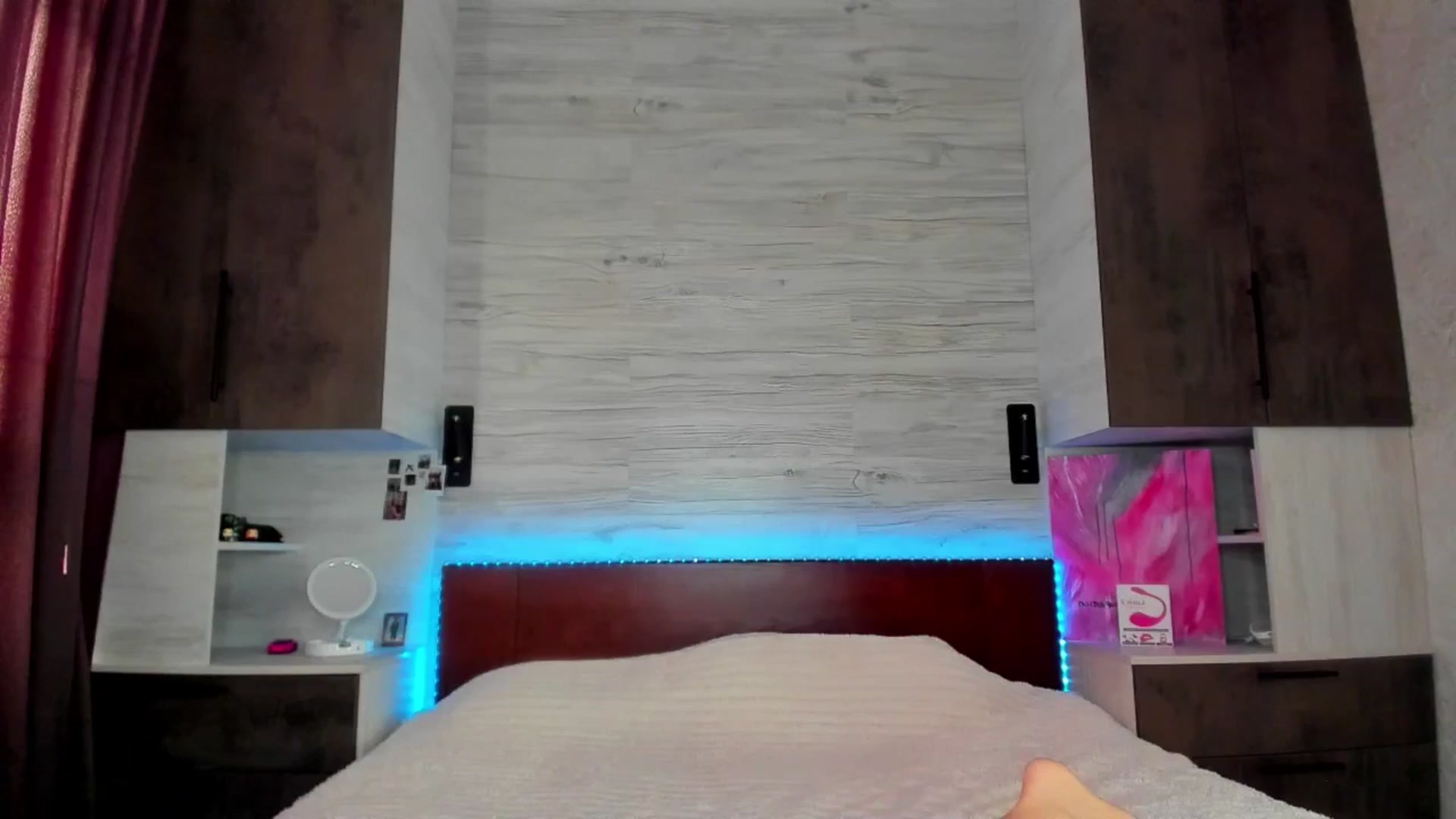 Gallery image thumbnail from Brunnett_Mil's myfreecams stream on, 04/06/2026, 15:25 image 16 of 20