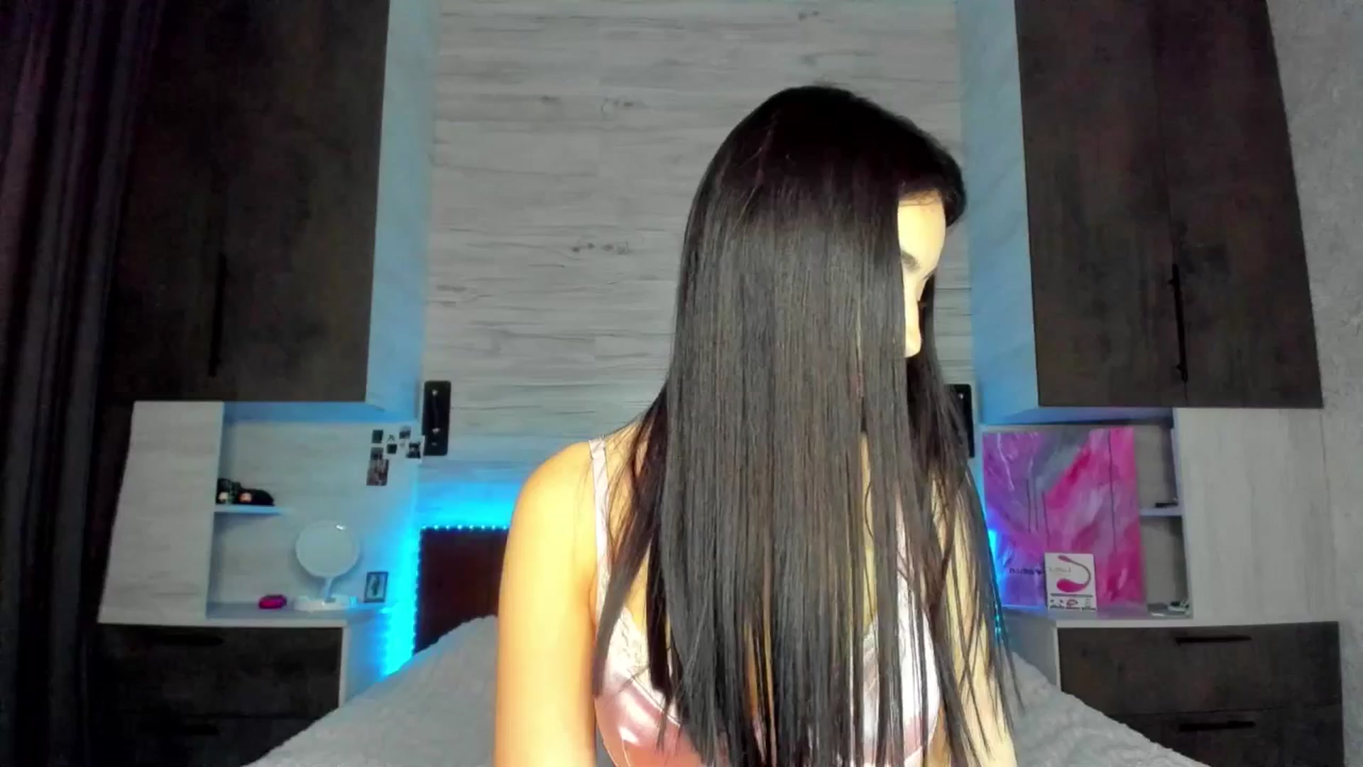 Gallery image thumbnail from Brunnett_Mil's myfreecams stream on, 04/07/2026, 16:42 image 12 of 20