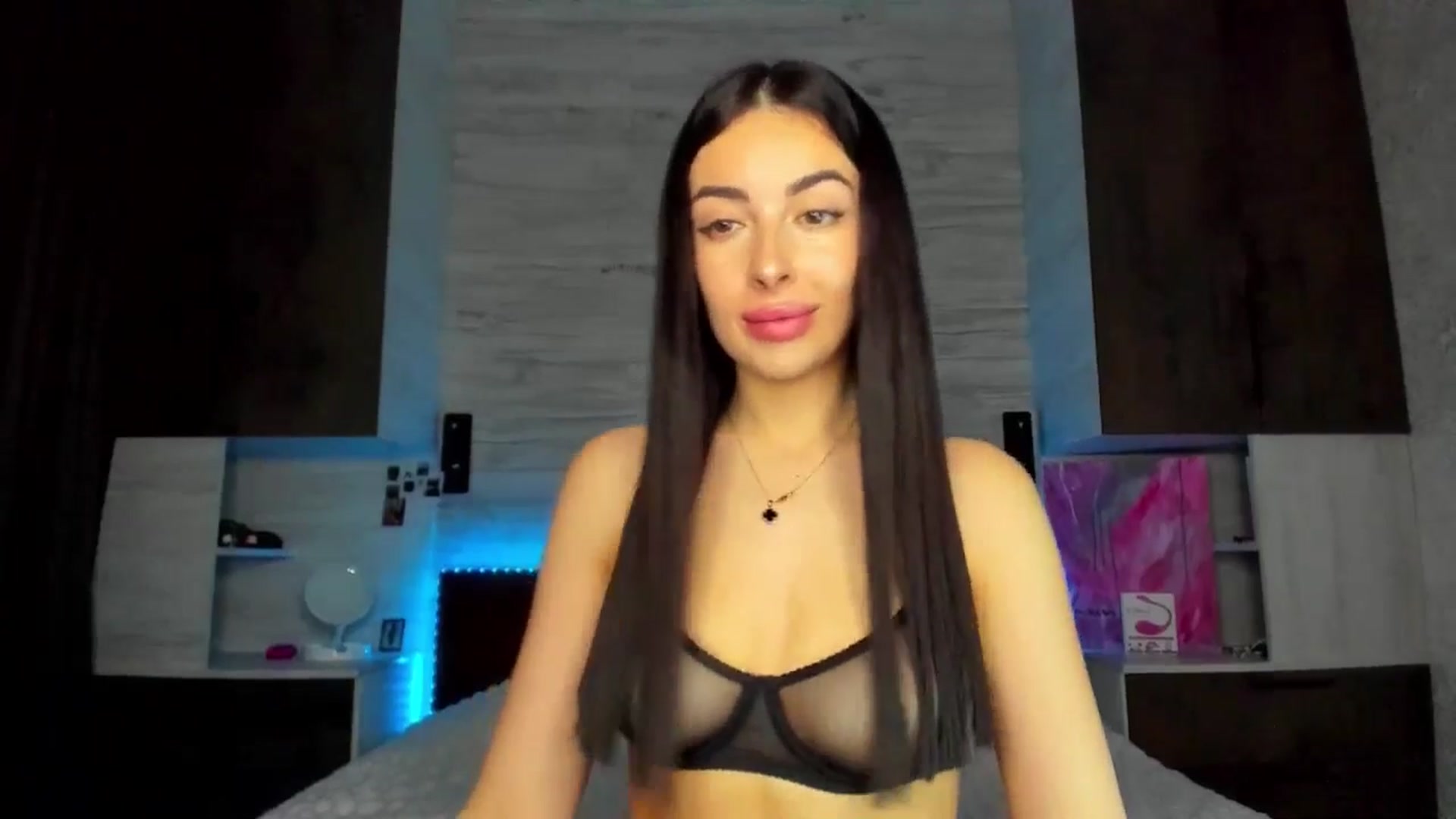 Gallery image thumbnail from Brunnett_Mil's myfreecams stream on, 04/10/2026, 15:39 image 2 of 20