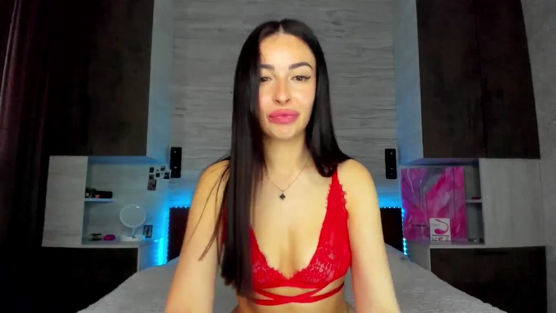 Gallery image thumbnail from Brunnett_Mil's myfreecams stream on, 04/20/2026, 13:32 image 16 of 20