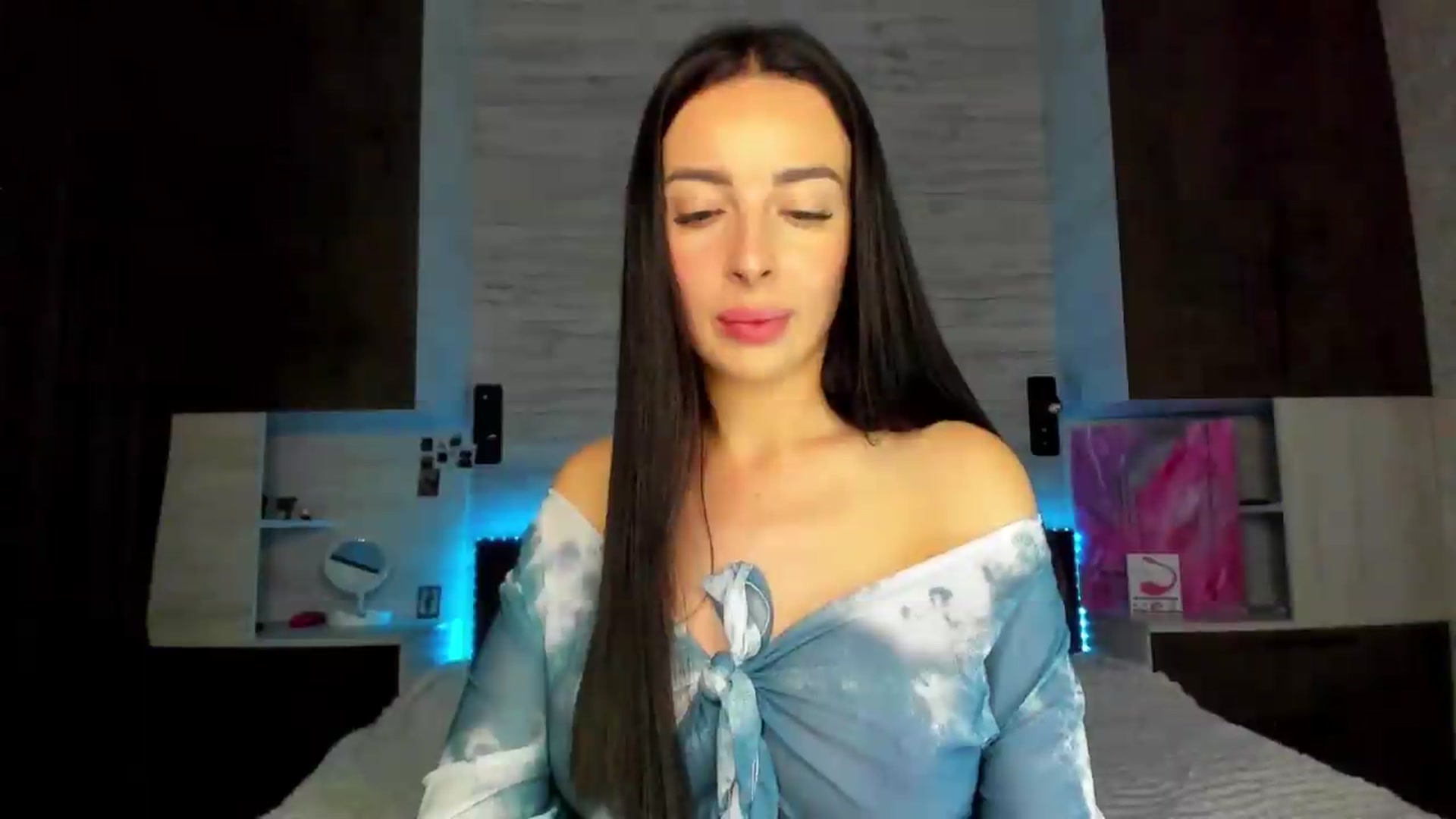 Gallery image thumbnail from Brunnett_Mil's myfreecams stream on, 06/03/2026, 16:25 image 11 of 20