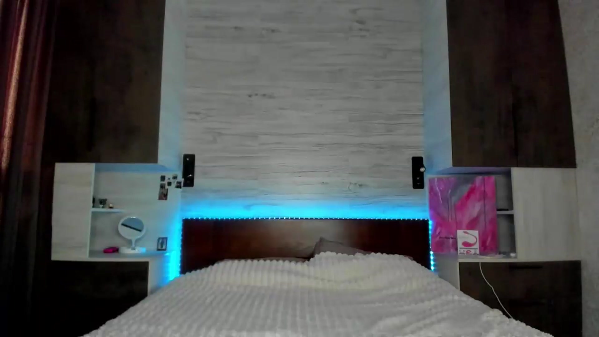 Gallery image thumbnail from Brunnett_Mil's myfreecams stream on, 06/04/2026, 16:15 image 17 of 20
