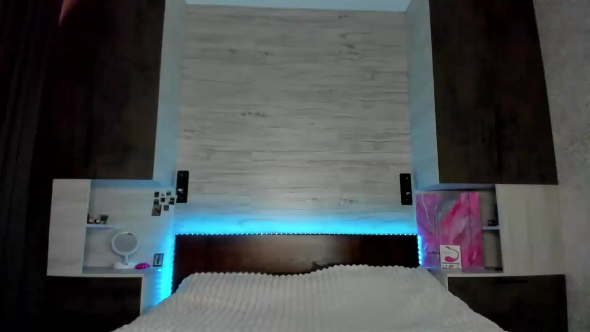 Gallery image thumbnail from Brunnett_Mil's myfreecams stream on, 09/06/2026, 16:35 image 12 of 20