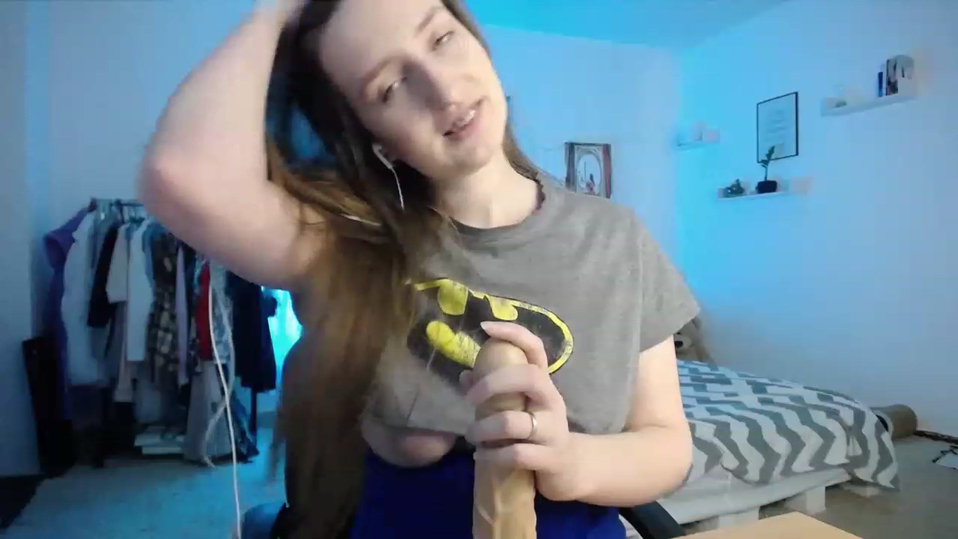 Gallery image thumbnail from BubbleQueeen's myfreecams stream on, 11/14/2022, 23:10 image 9 of 20