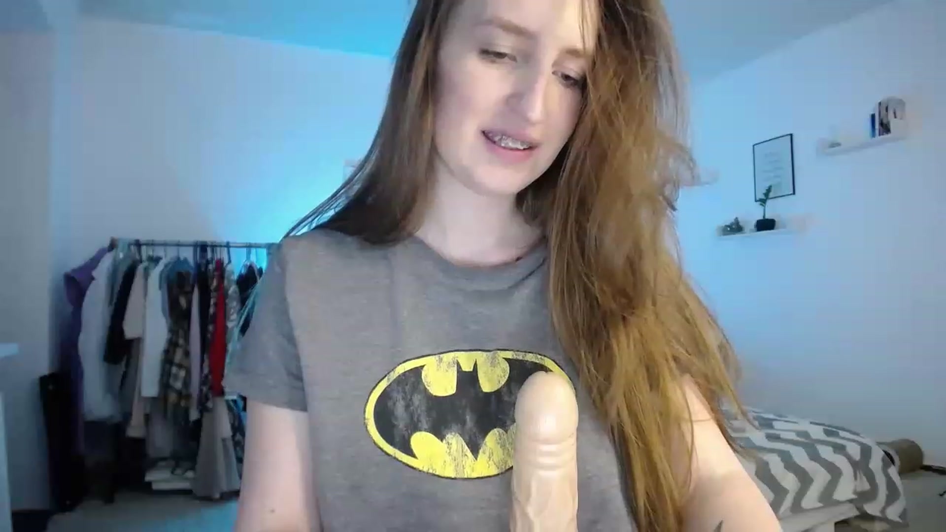 Gallery image thumbnail from BubbleQueeen's myfreecams stream on, 11/15/2022, 24:13 image 16 of 20