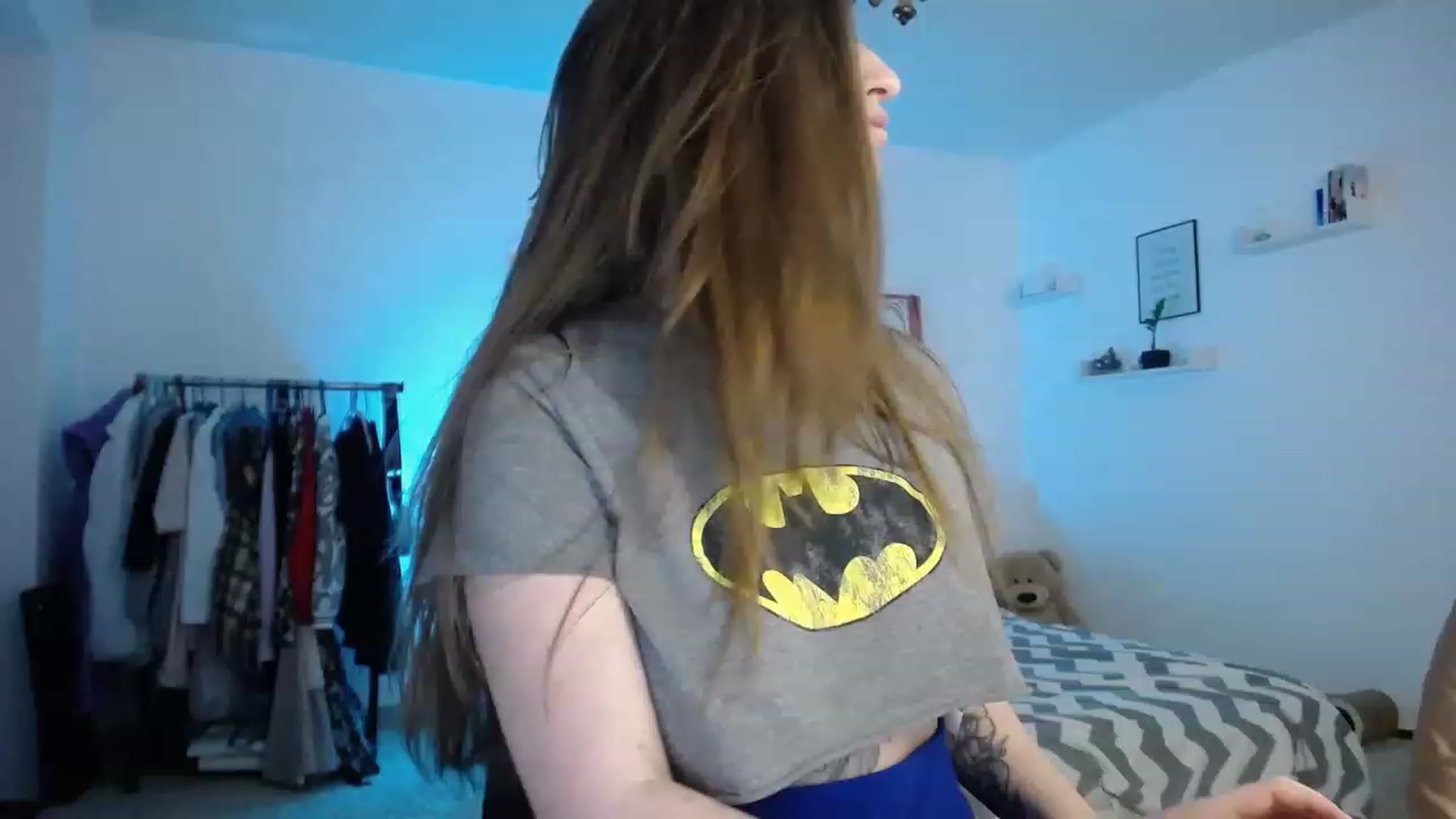 Gallery image thumbnail from BubbleQueeen's myfreecams stream on, 11/15/2022, 24:13 image 6 of 20