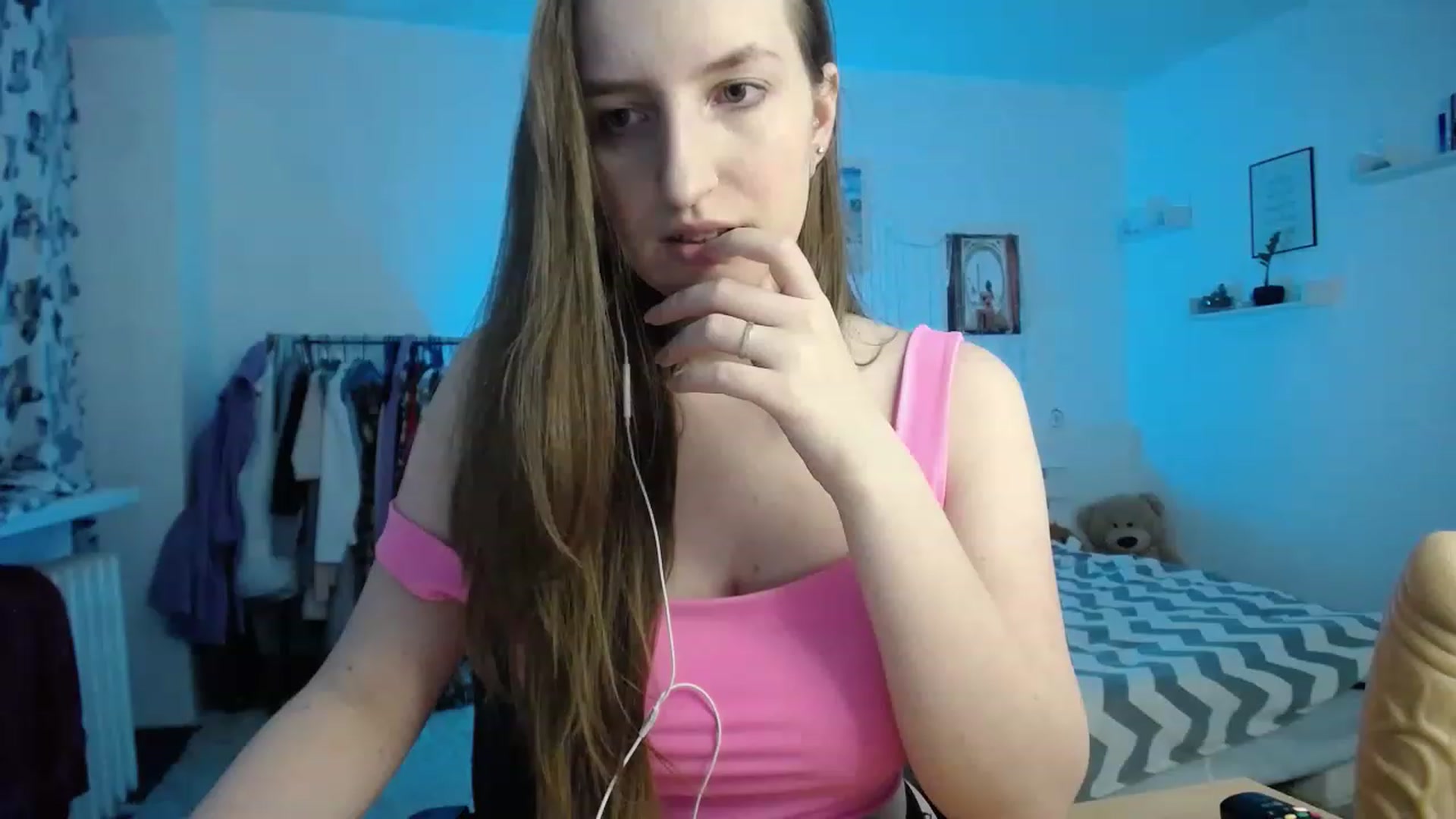 Gallery image thumbnail from BubbleQueeen's myfreecams stream on, 11/18/2022, 03:36 image 10 of 20