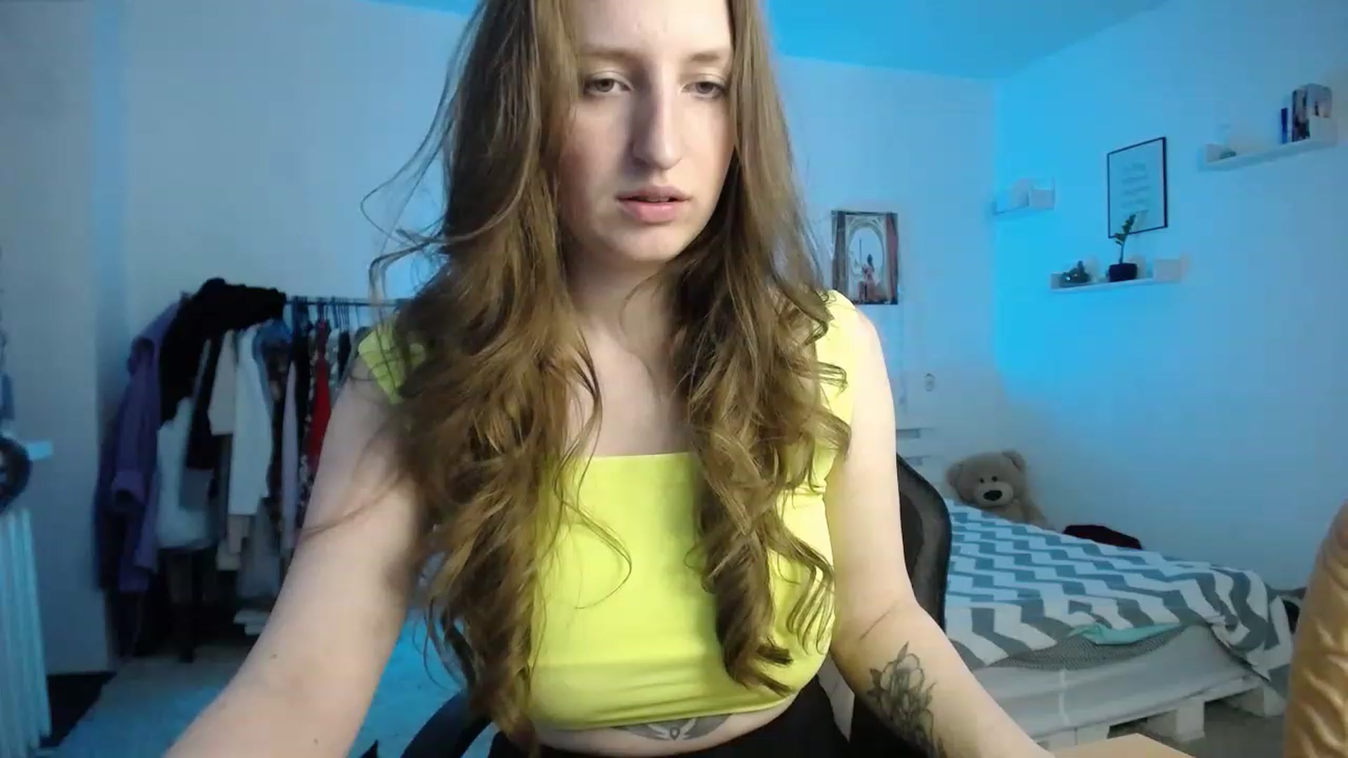 Gallery image thumbnail from BubbleQueeen's myfreecams stream on, 11/22/2022, 24:49 image 20 of 20