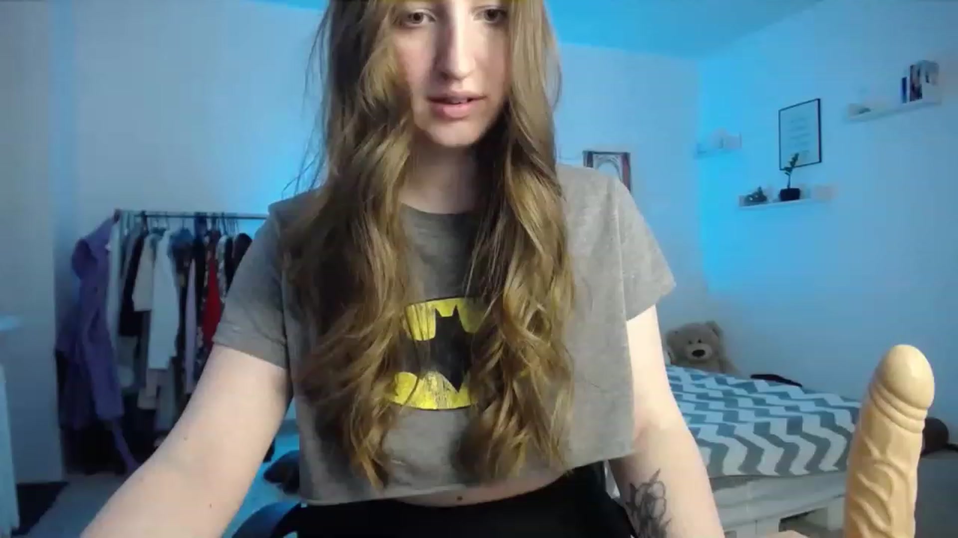 Gallery image thumbnail from BubbleQueeen's myfreecams stream on, 11/23/2022, 02:26 image 16 of 20