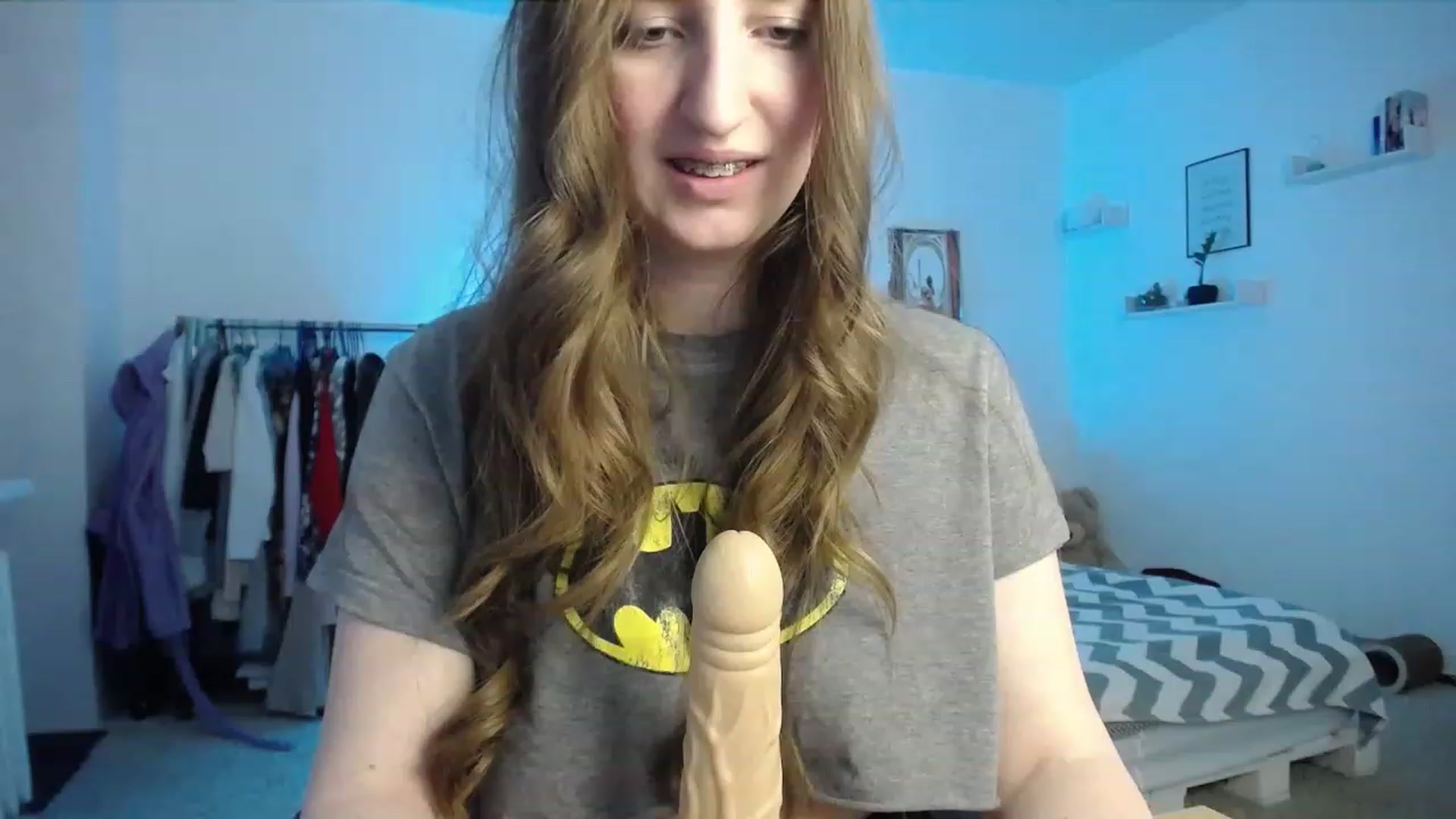 Gallery image thumbnail from BubbleQueeen's myfreecams stream on, 11/23/2022, 02:26 image 13 of 20