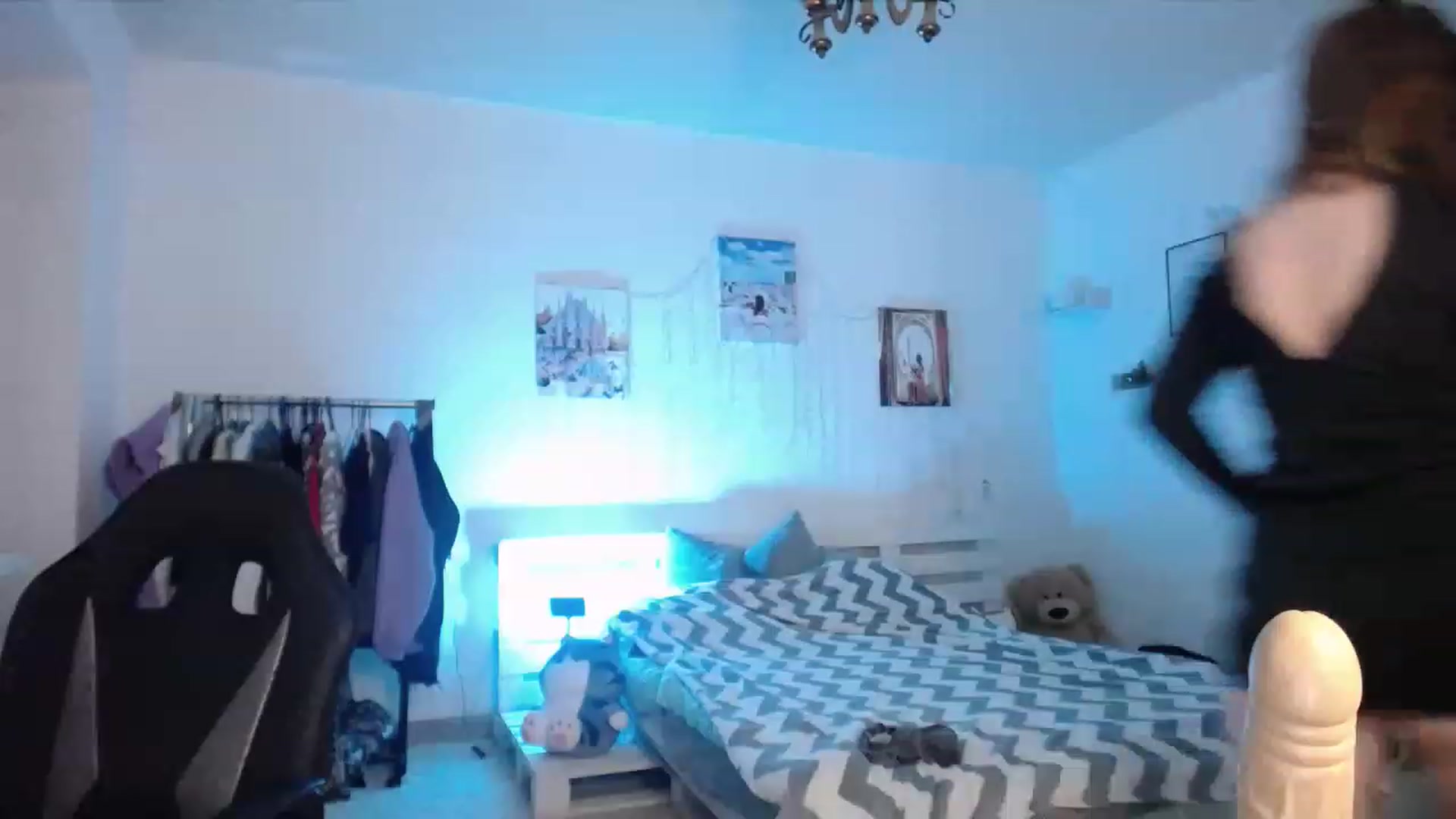 Gallery image thumbnail from BubbleQueeen's myfreecams stream on, 11/23/2022, 03:38 image 9 of 20