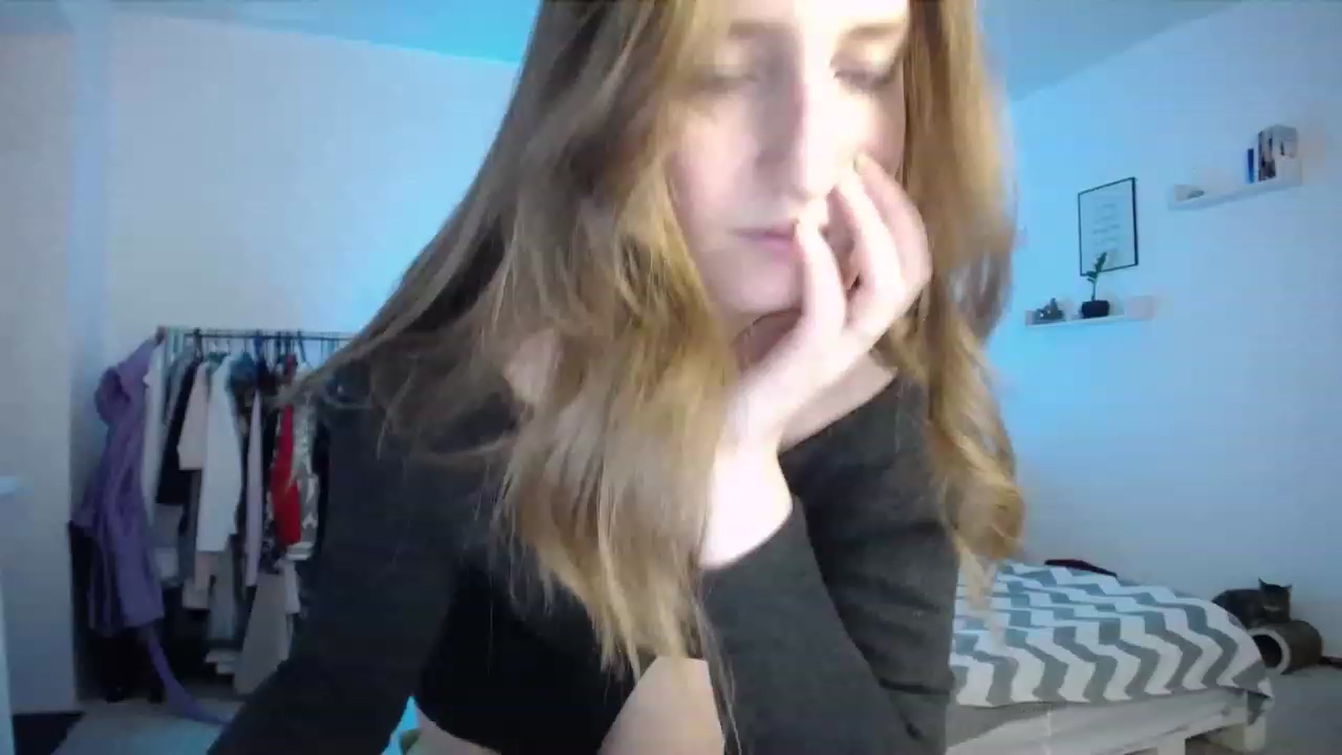 Gallery image thumbnail from BubbleQueeen's myfreecams stream on, 11/23/2022, 03:38 image 11 of 20
