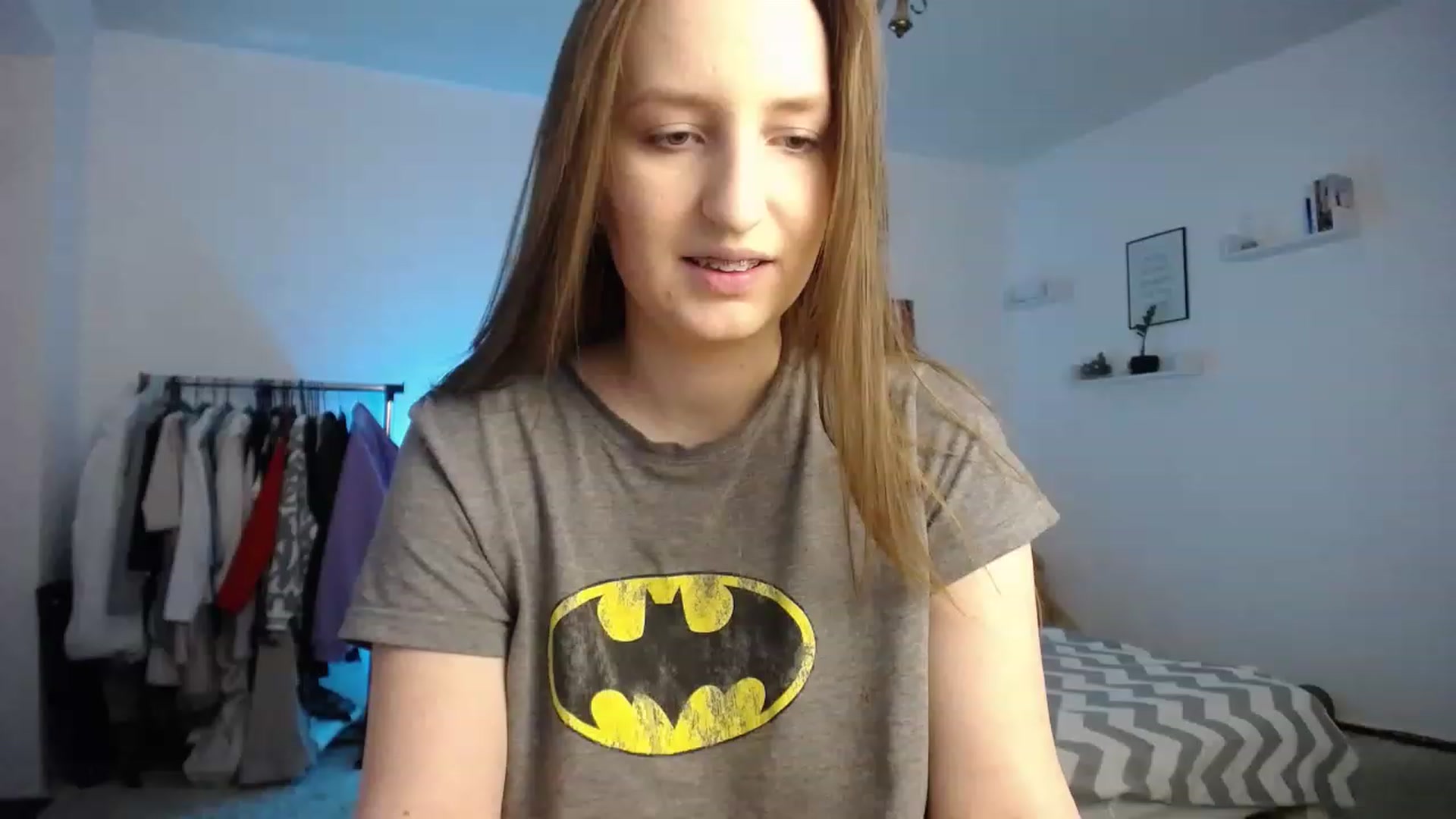 Gallery image thumbnail from BubbleQueeen's myfreecams stream on, 11/25/2022, 21:53 image 6 of 20