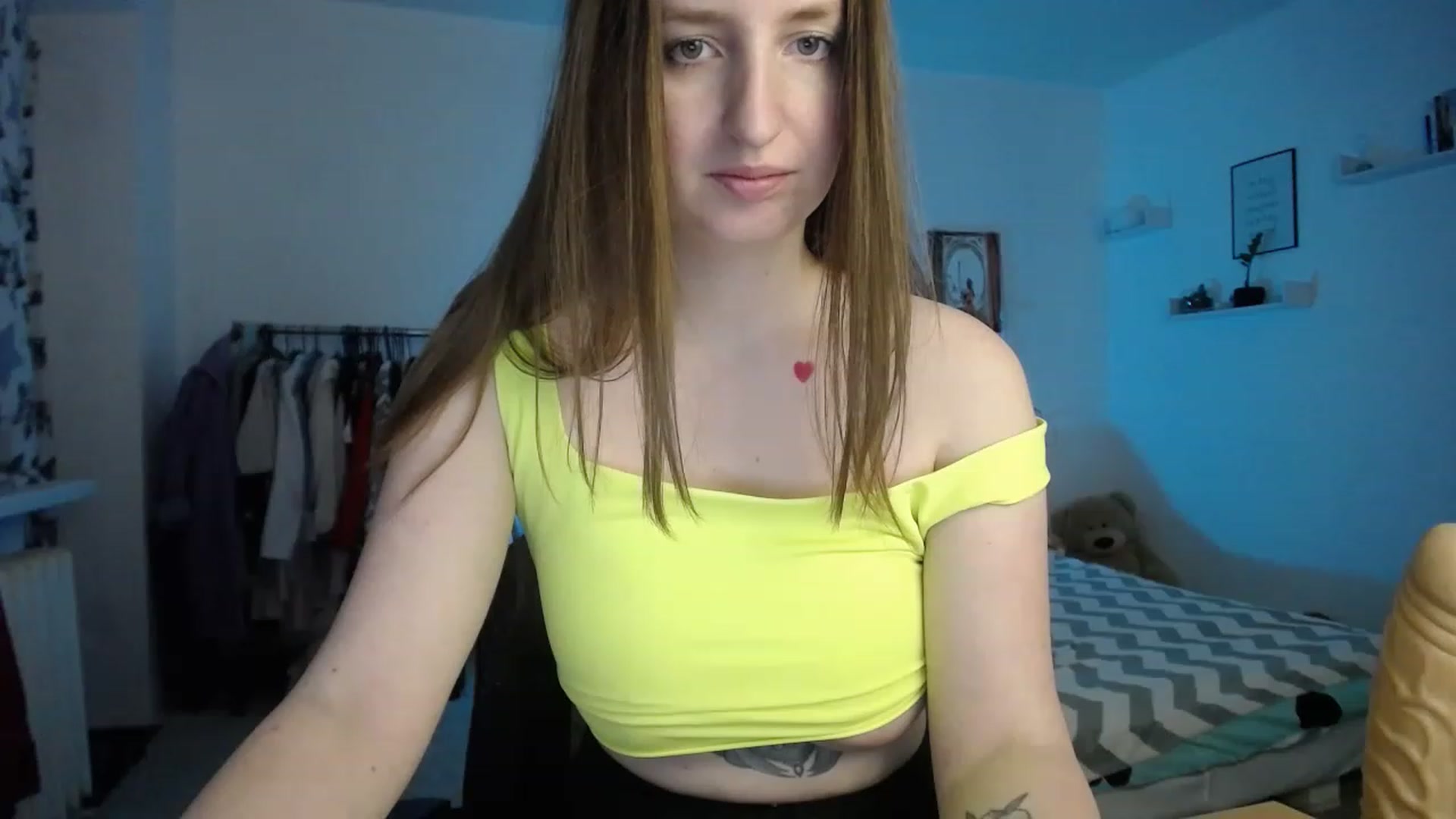 Gallery image thumbnail from BubbleQueeen's myfreecams stream on, 11/29/2022, 10:34 image 18 of 20
