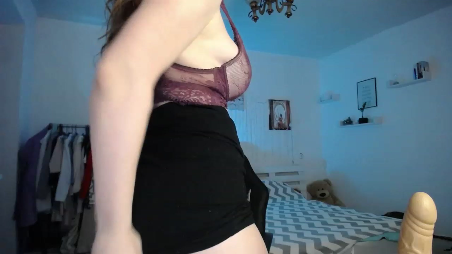 Gallery image thumbnail from BubbleQueeen's myfreecams stream on, 11/30/2022, 23:04 image 9 of 20