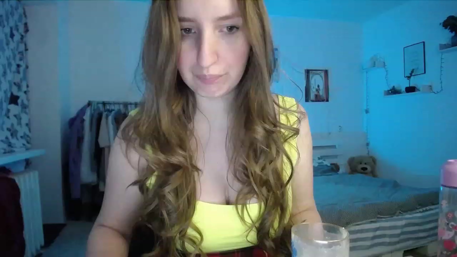 Gallery image thumbnail from BubbleQueeen's myfreecams stream on, 01/26/2023, 02:20 image 7 of 20