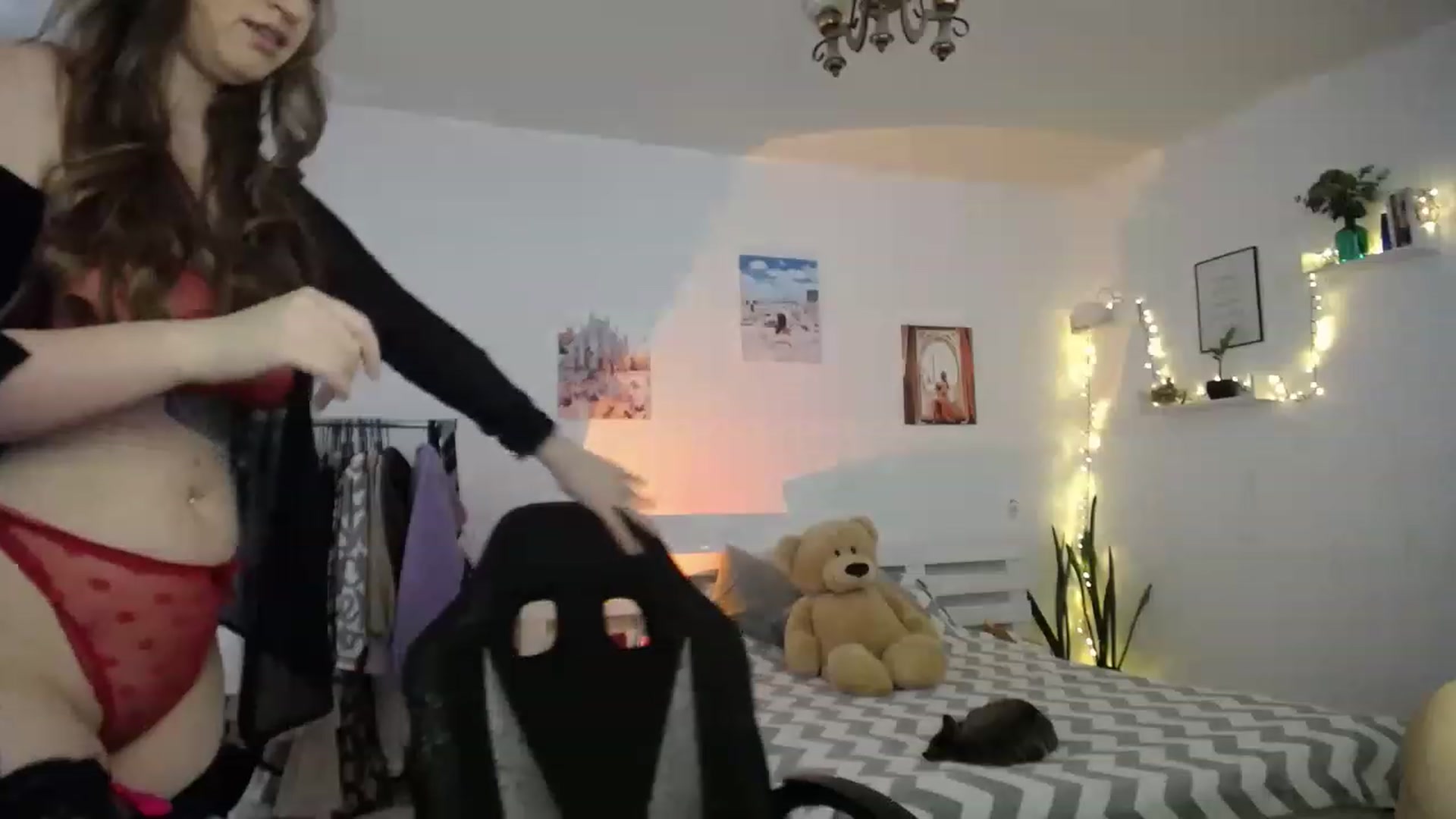 Gallery image thumbnail from BubbleQueeen's myfreecams stream on, 03/08/2023, 13:34 image 9 of 20