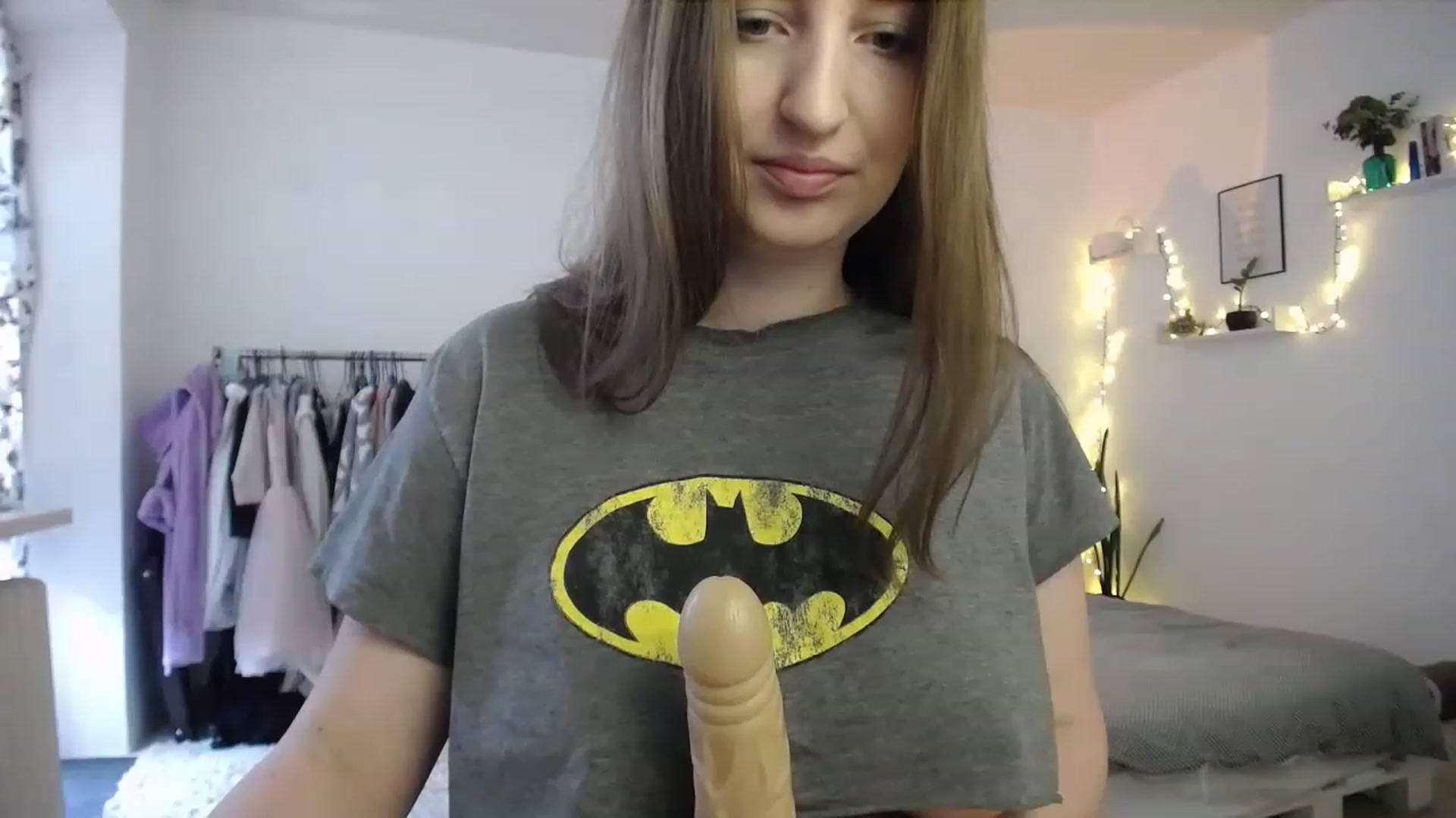 Gallery image thumbnail from BubbleQueeen's myfreecams stream on, 03/23/2023, 10:37 image 3 of 20