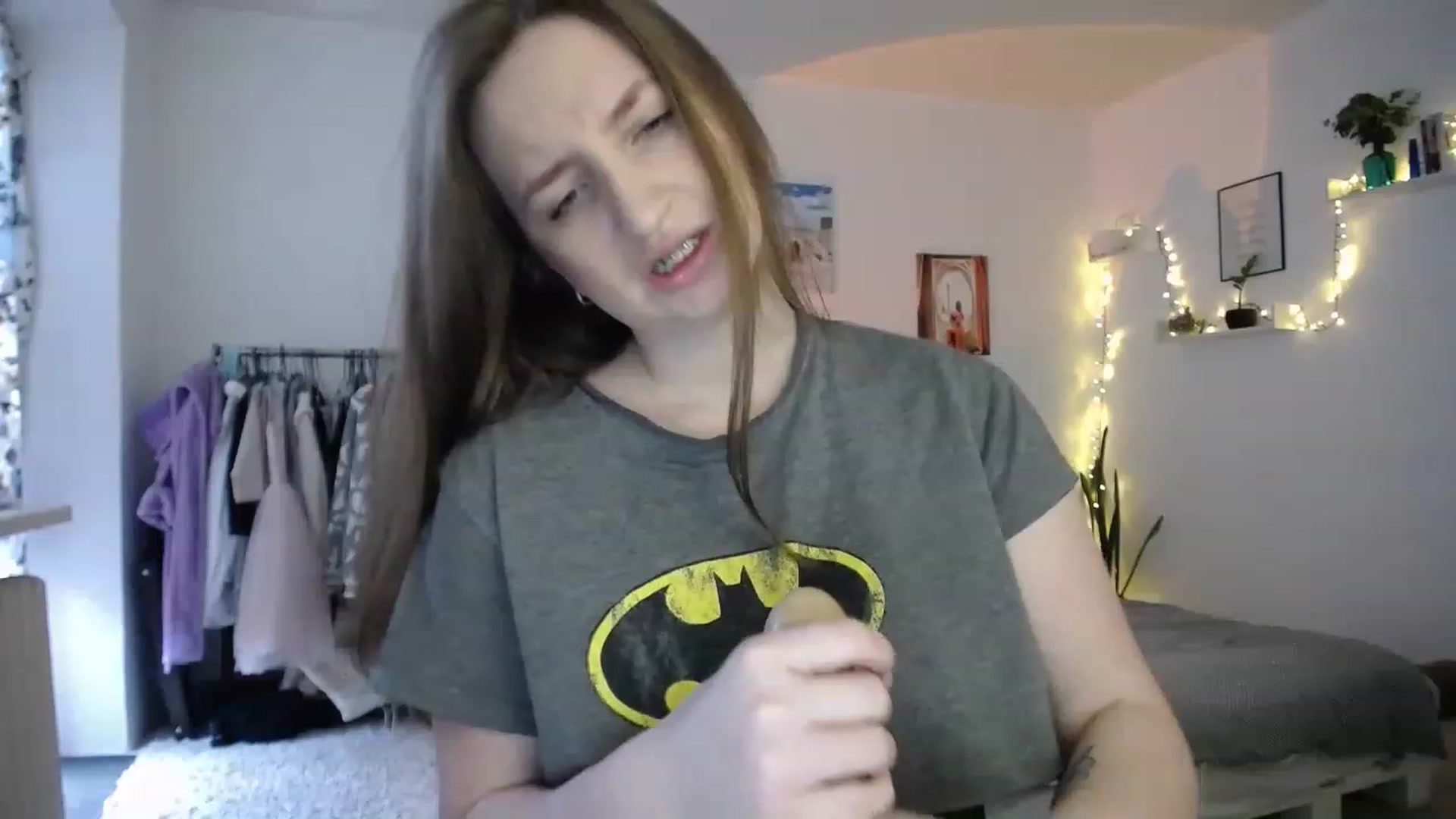 Gallery image thumbnail from BubbleQueeen's myfreecams stream on, 03/23/2023, 10:37 image 15 of 20
