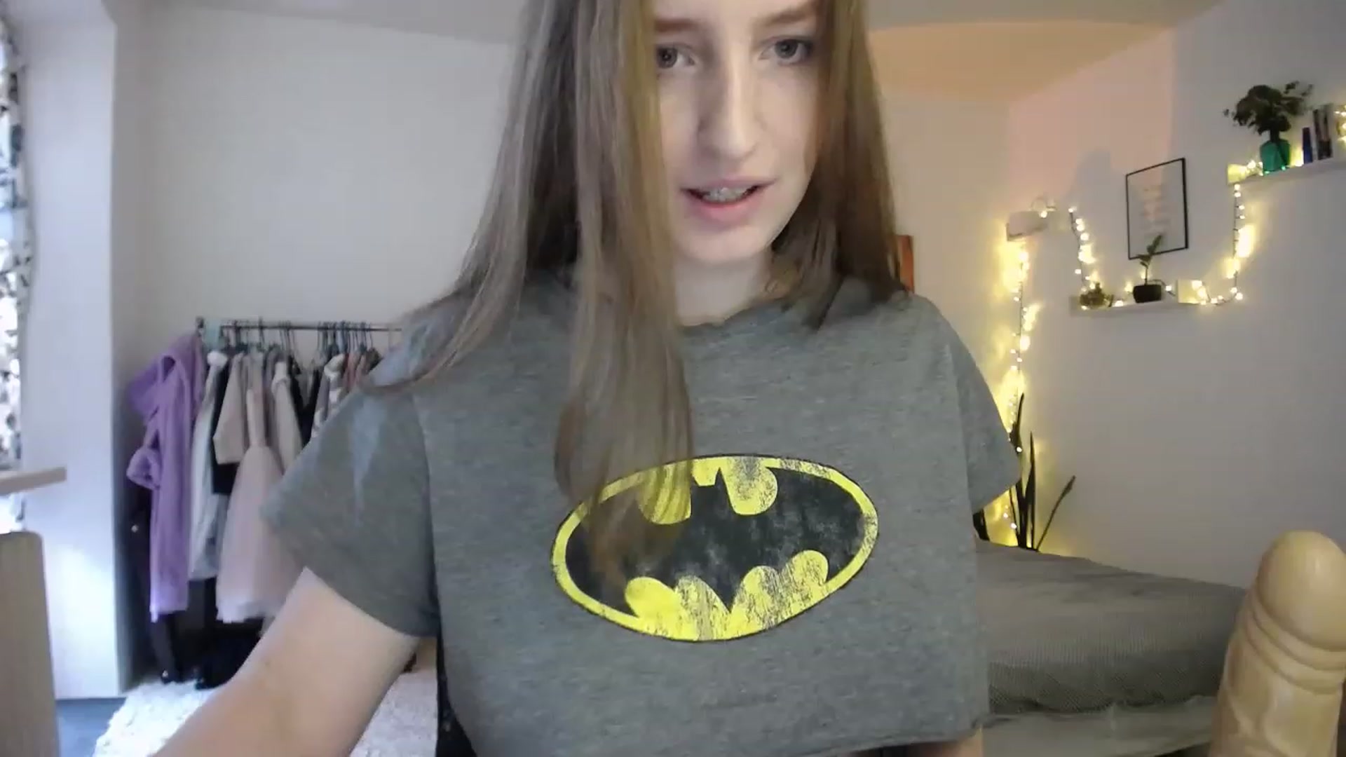 Gallery image thumbnail from BubbleQueeen's myfreecams stream on, 03/23/2023, 10:37 image 10 of 20