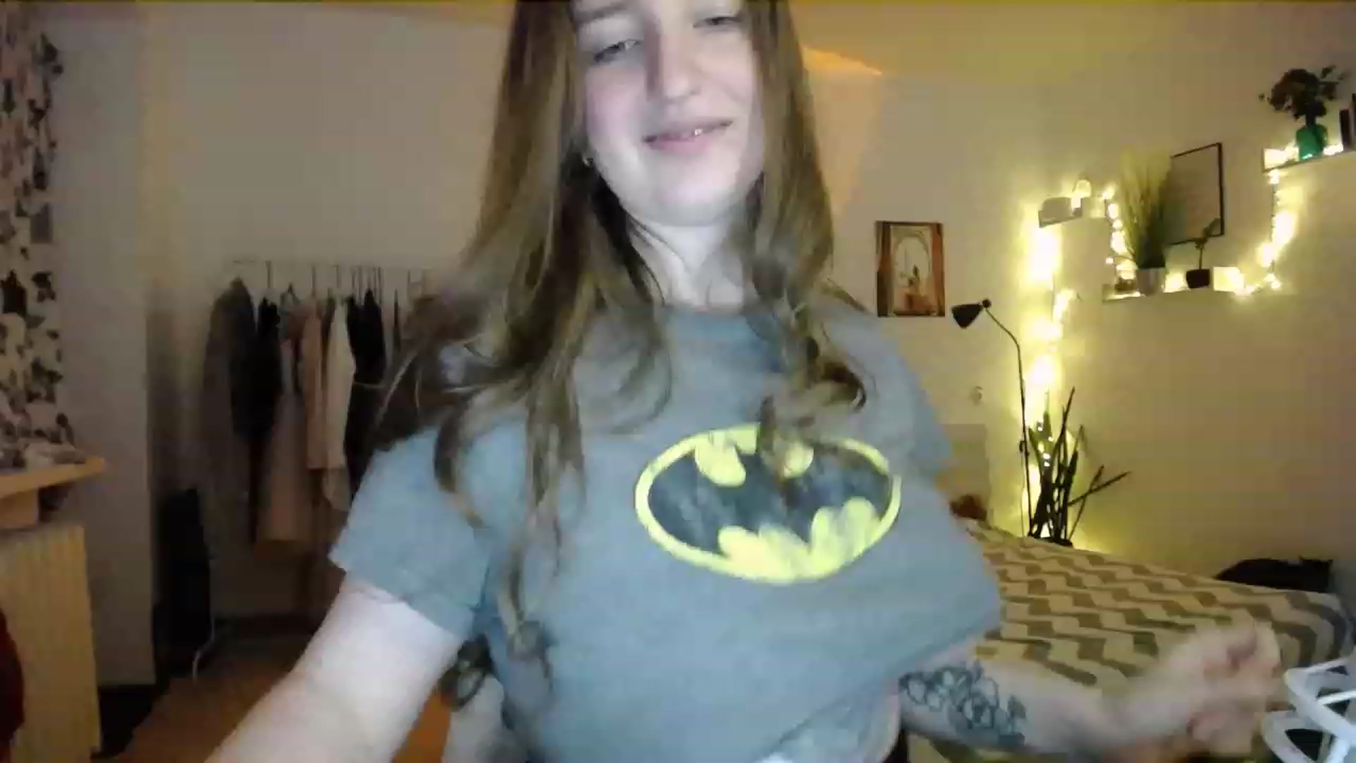 Gallery image thumbnail from BubbleQueeen's myfreecams stream on, 06/15/2023, 24:12 image 7 of 20
