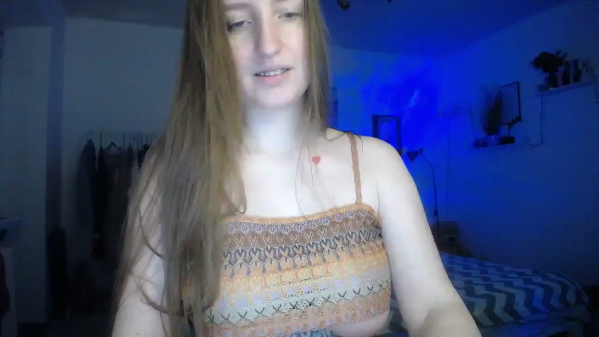 Gallery image thumbnail from BubbleQueeen's myfreecams stream on, 01/08/2024, 15:00 image 17 of 20