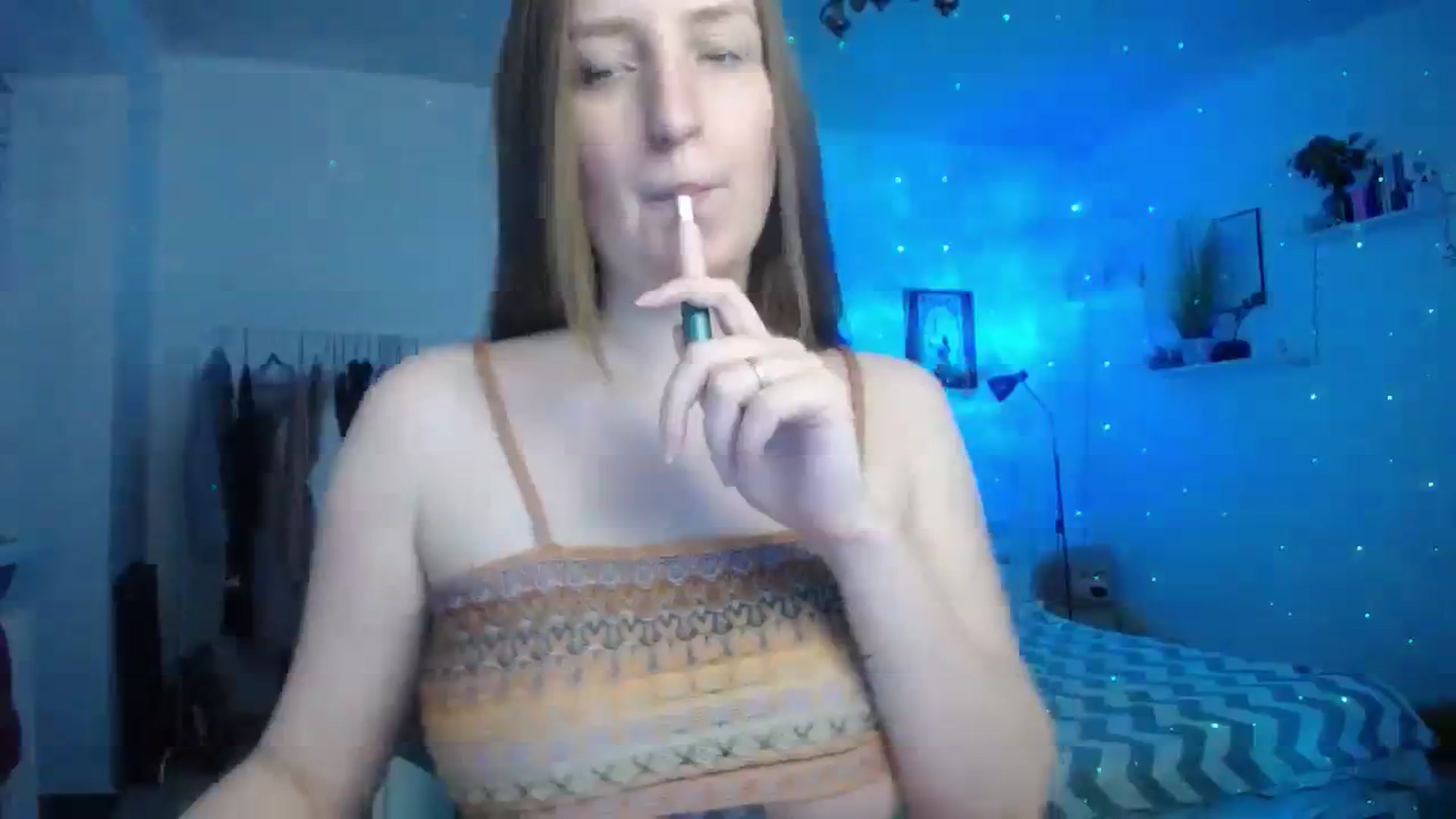 Gallery image thumbnail from BubbleQueeen's myfreecams stream on, 01/08/2024, 15:00 image 3 of 20