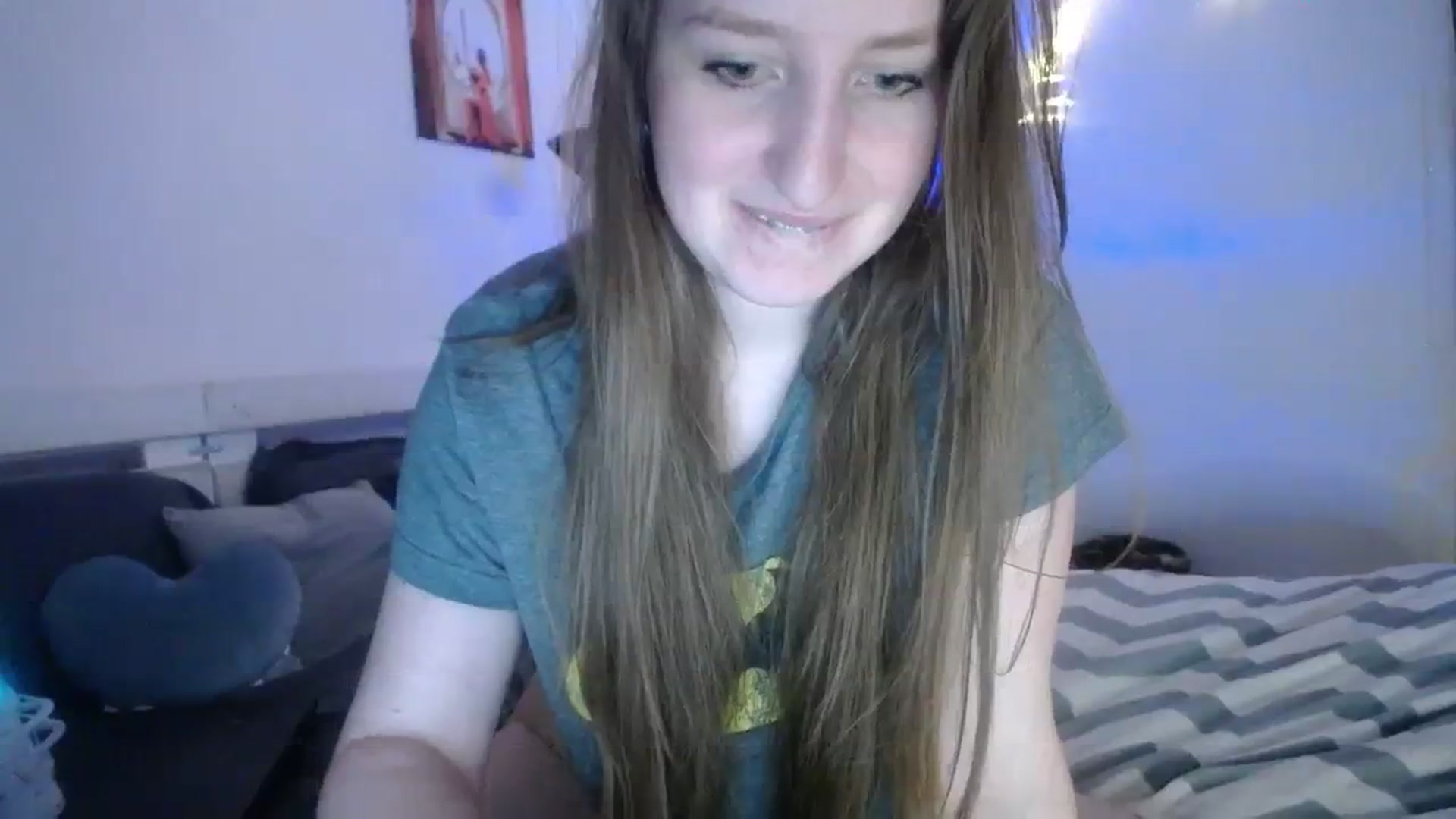 Gallery image thumbnail from BubbleQueeen's myfreecams stream on, 01/29/2024, 24:25 image 16 of 20