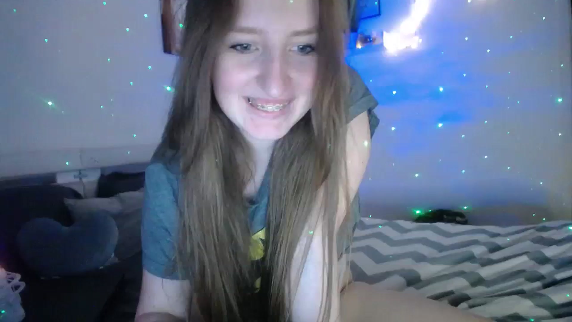Gallery image thumbnail from BubbleQueeen's myfreecams stream on, 01/29/2024, 24:25 image 17 of 20
