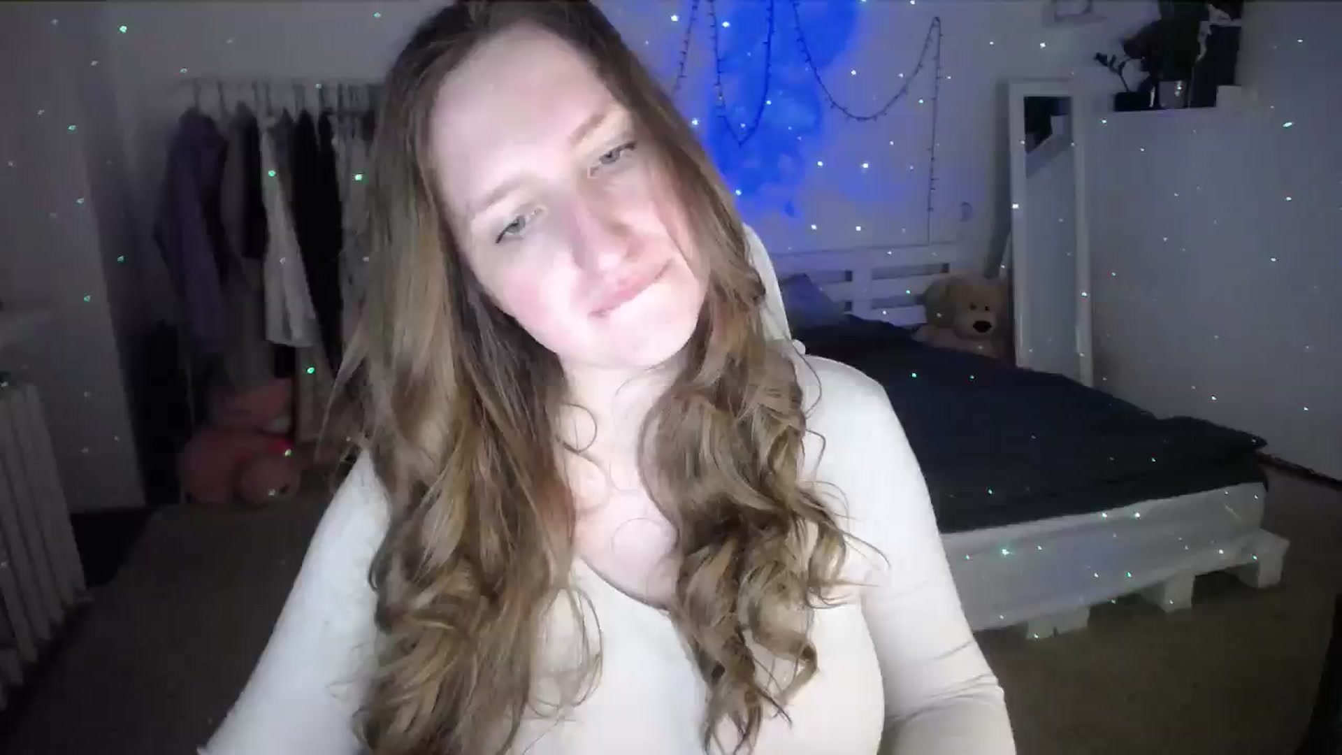 Gallery image thumbnail from BubbleQueeen's myfreecams stream on, 05/26/2025, 24:48 image 12 of 20