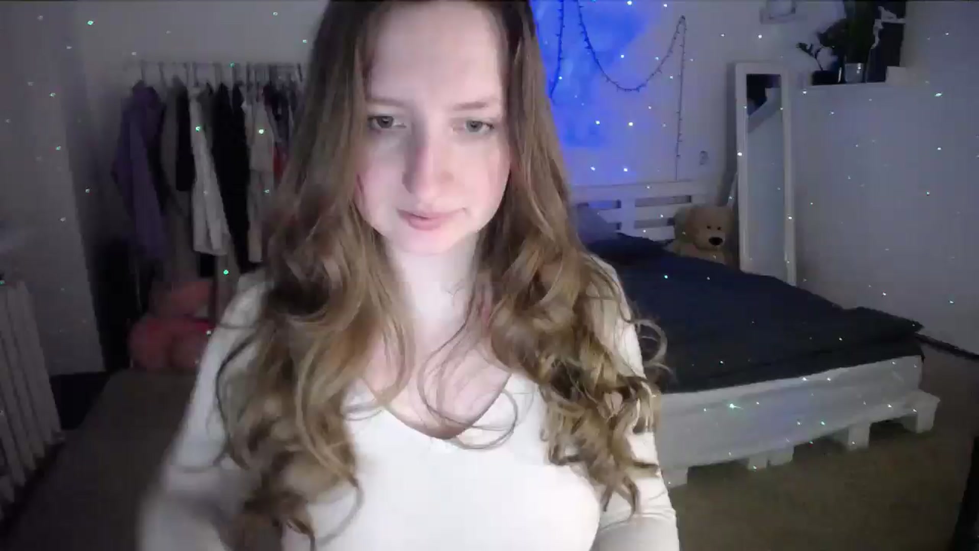 Gallery image thumbnail from BubbleQueeen's myfreecams stream on, 05/26/2025, 24:48 image 5 of 20
