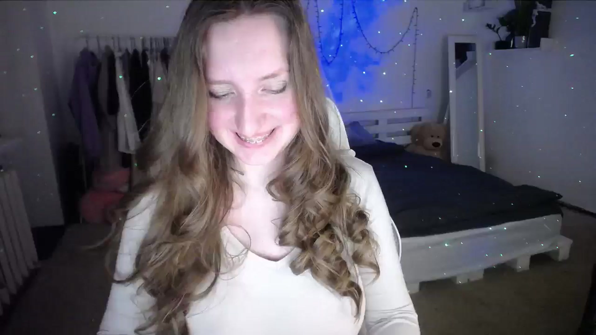 Gallery image thumbnail from BubbleQueeen's myfreecams stream on, 05/26/2025, 24:48 image 11 of 20