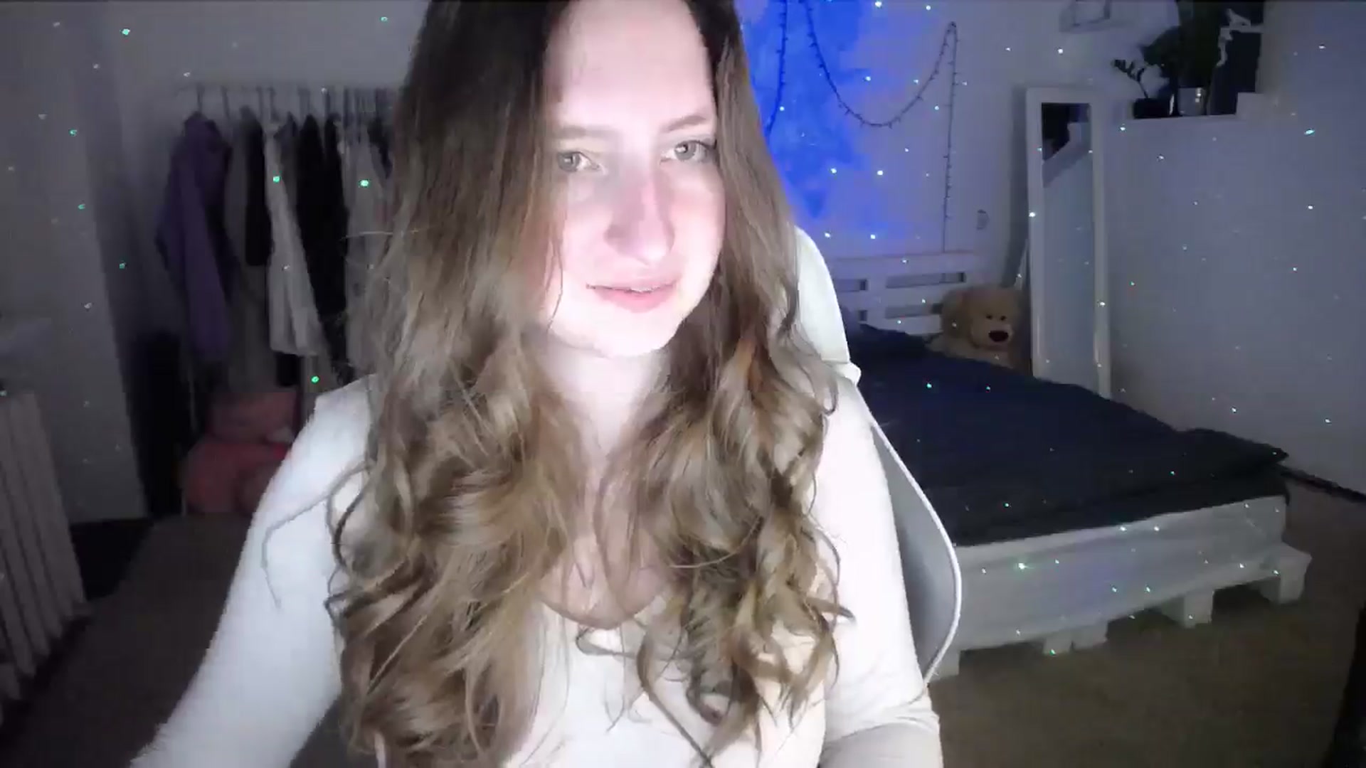 Gallery image thumbnail from BubbleQueeen's myfreecams stream on, 05/26/2025, 24:48 image 7 of 20