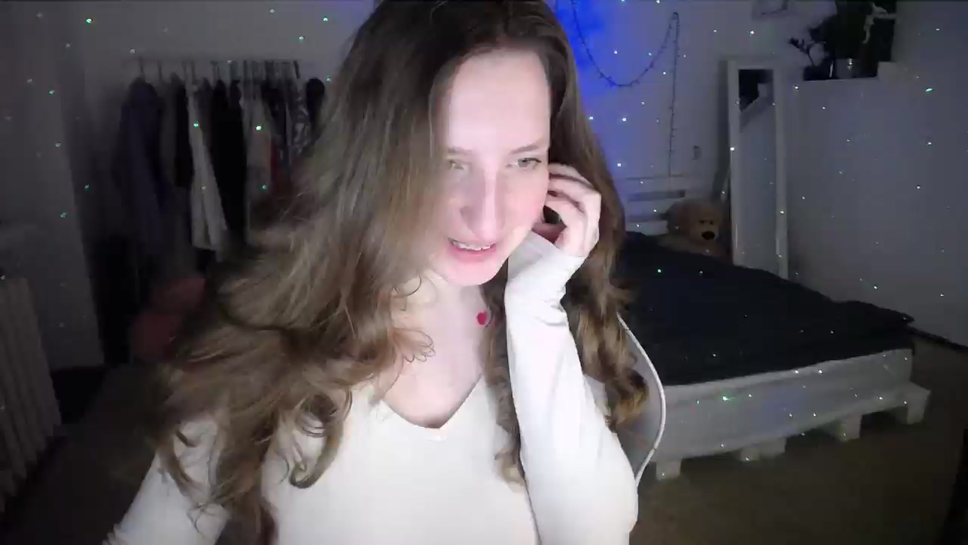 Gallery image thumbnail from BubbleQueeen's myfreecams stream on, 05/26/2025, 24:48 image 10 of 20