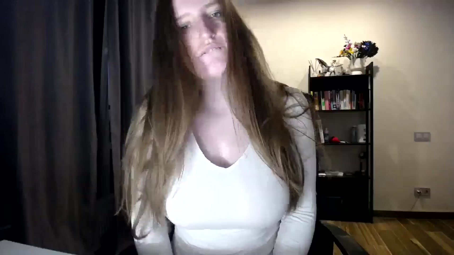 Gallery image thumbnail from BubbleQueeen's myfreecams stream on, 06/15/2025, 19:34 image 3 of 20
