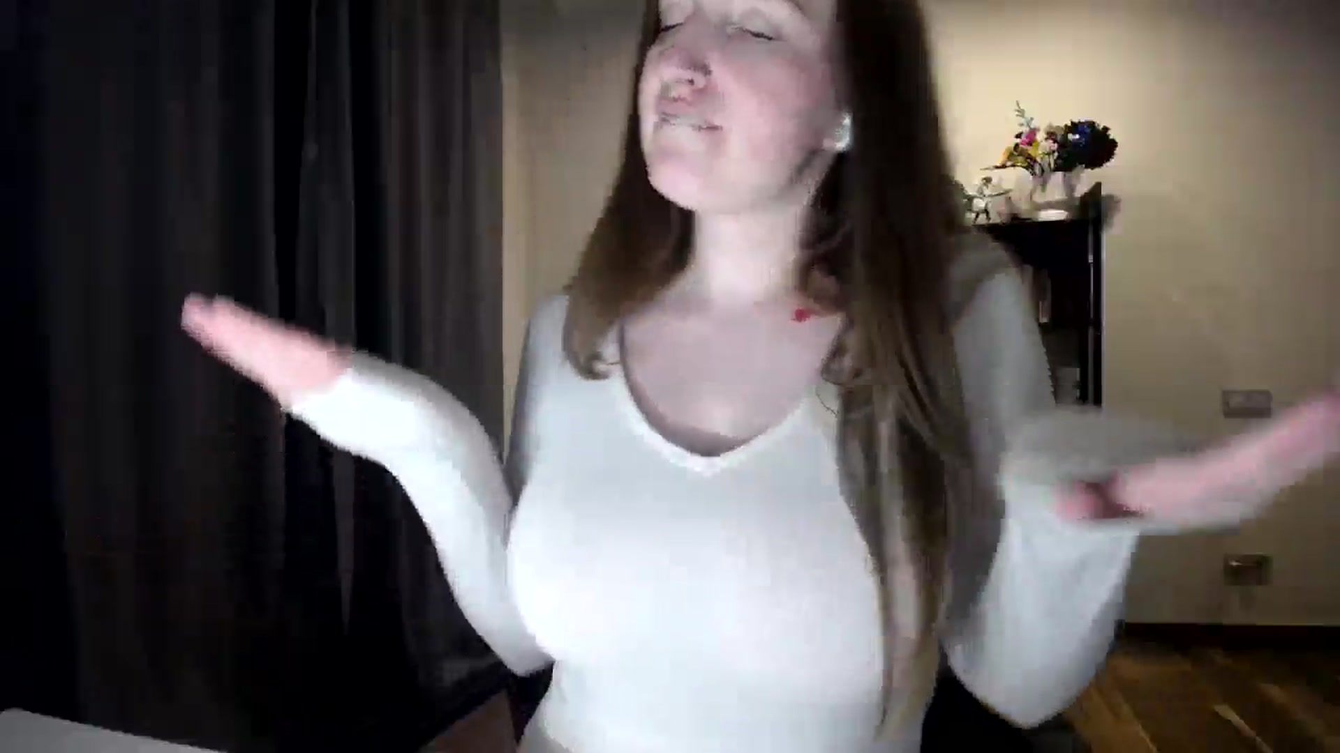 Gallery image thumbnail from BubbleQueeen's myfreecams stream on, 06/15/2025, 19:34 image 5 of 20