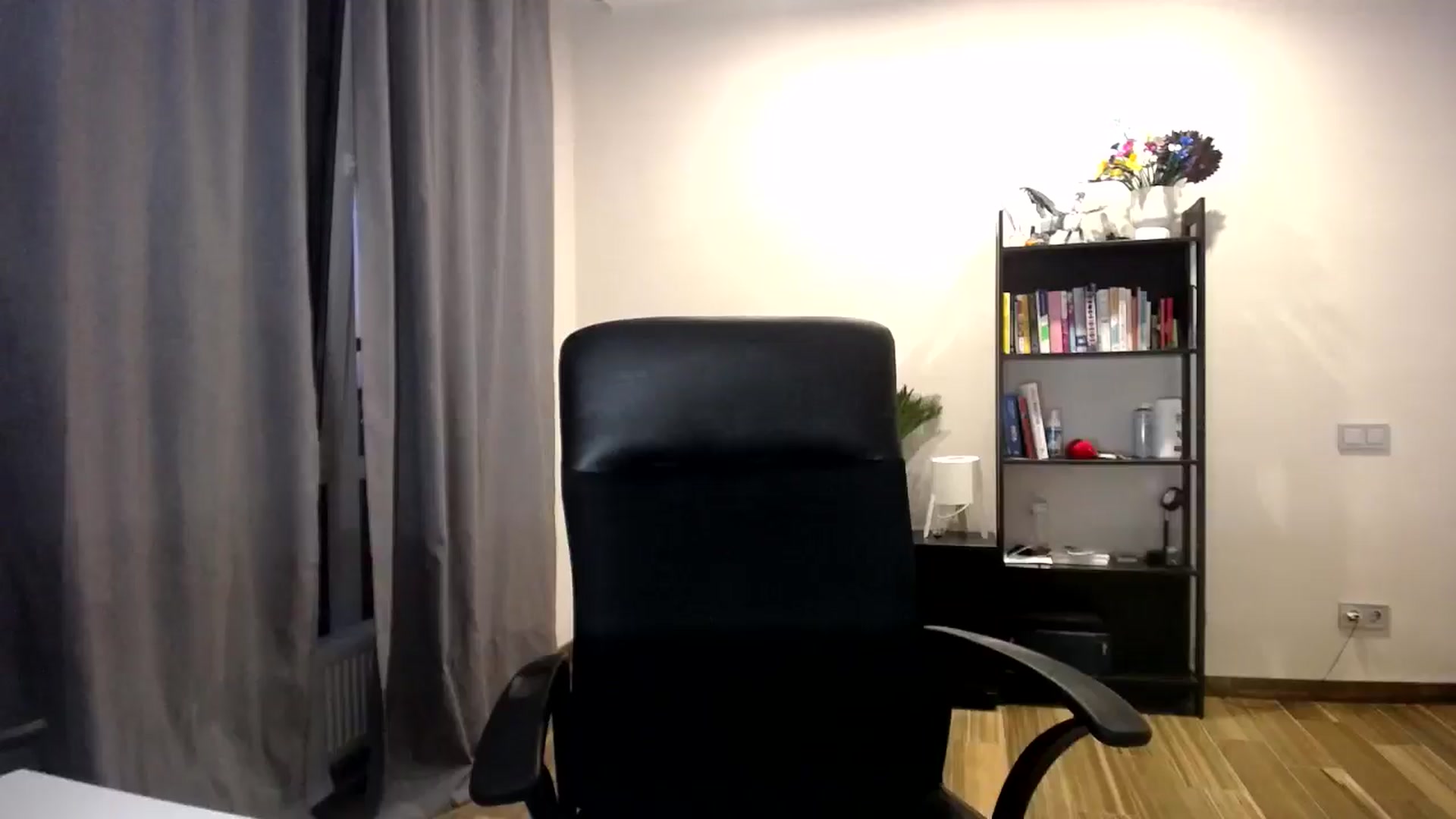 Gallery image thumbnail from BubbleQueeen's myfreecams stream on, 06/15/2025, 19:34 image 2 of 20