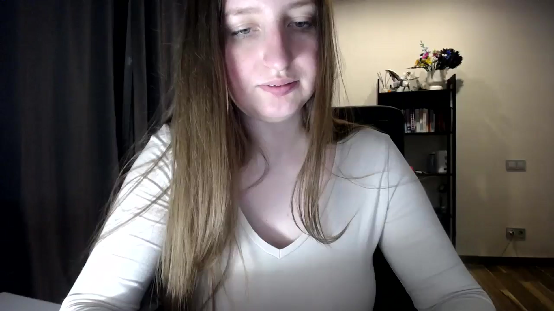 Gallery image thumbnail from BubbleQueeen's myfreecams stream on, 06/15/2025, 20:02 image 14 of 20