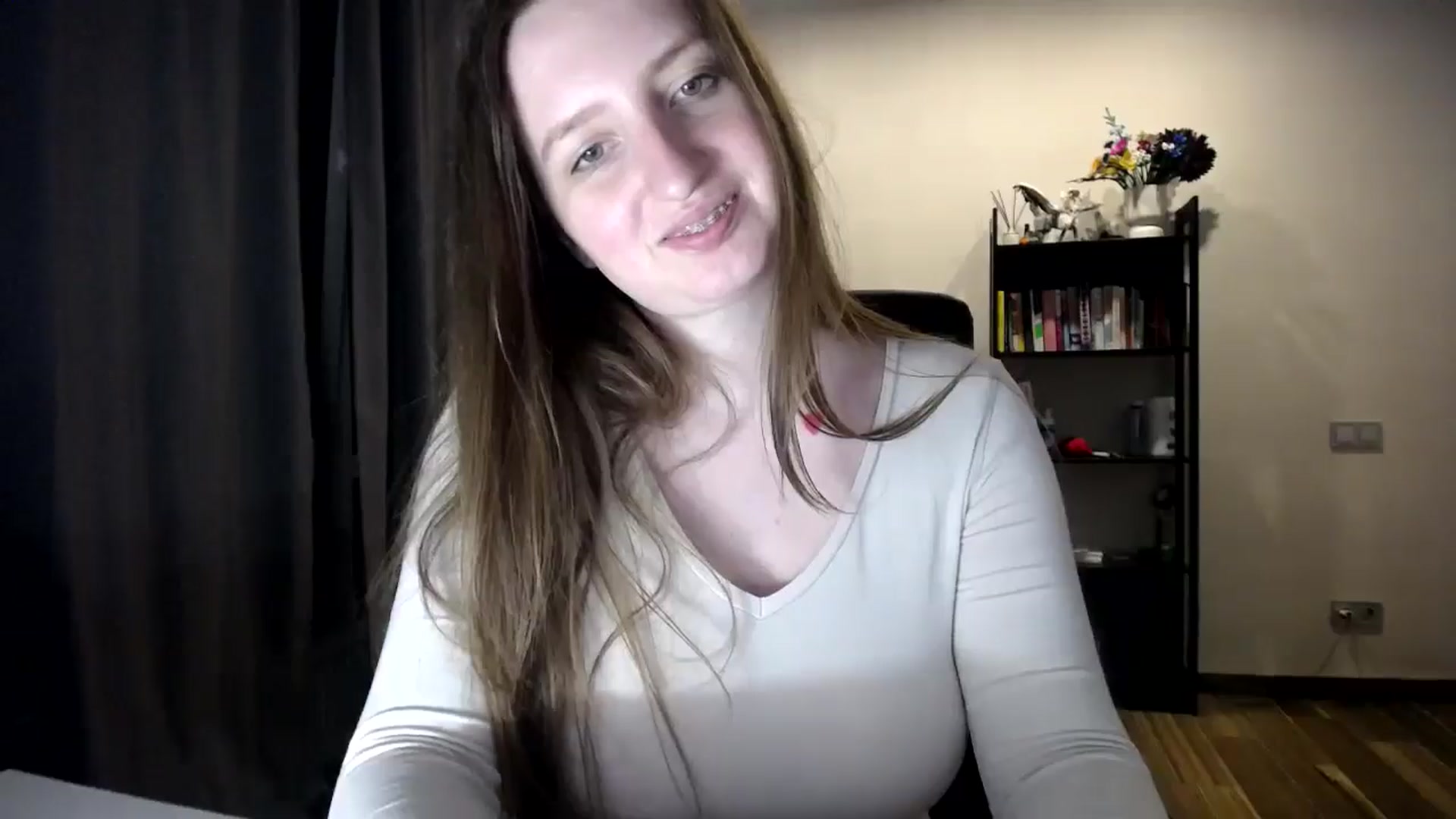 Gallery image thumbnail from BubbleQueeen's myfreecams stream on, 06/15/2025, 20:02 image 12 of 20