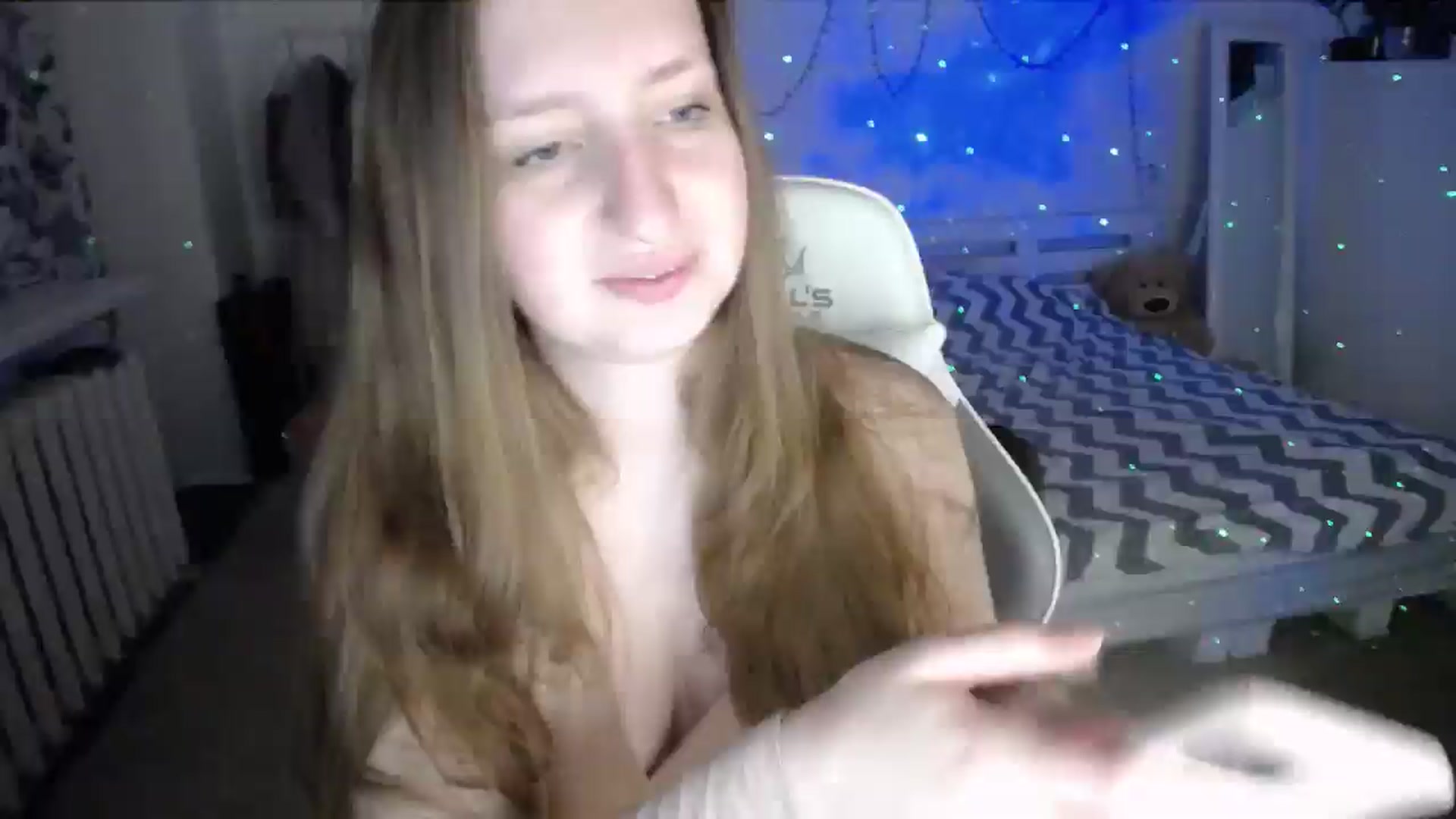 Gallery image thumbnail from BubbleQueeen's myfreecams stream on, 06/30/2025, 24:41 image 18 of 20