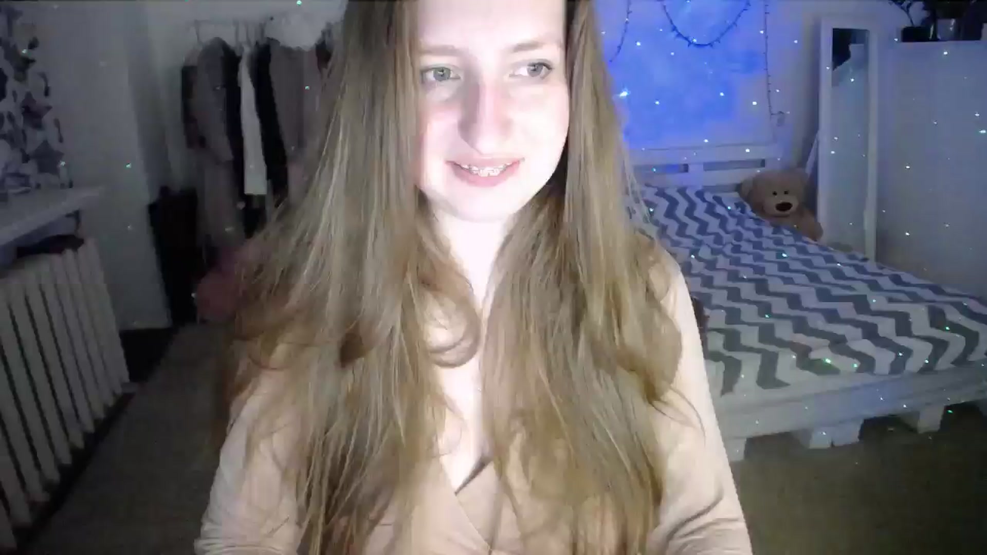 Gallery image thumbnail from BubbleQueeen's myfreecams stream on, 06/30/2025, 24:41 image 14 of 20