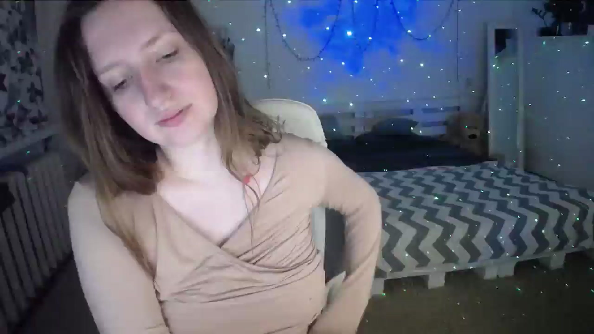 Gallery image thumbnail from BubbleQueeen's myfreecams stream on, 07/29/2025, 24:51 image 15 of 20