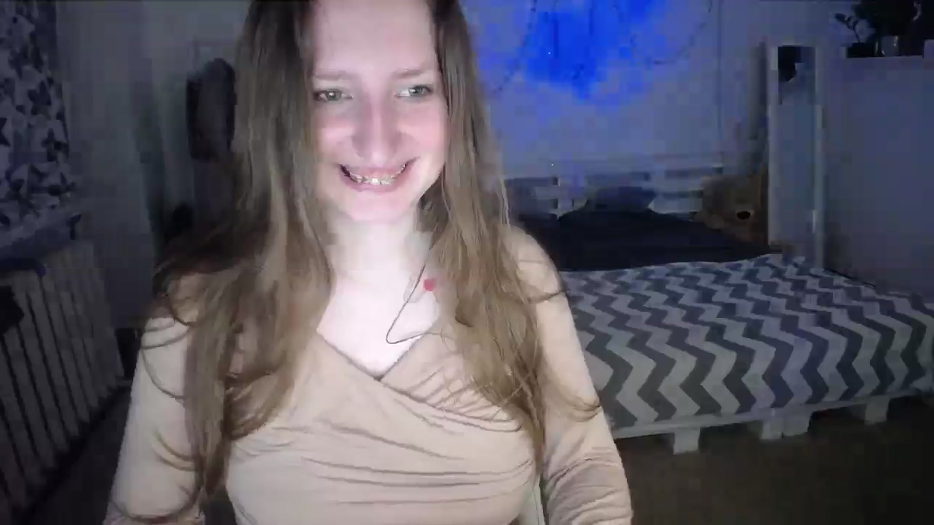 Gallery image thumbnail from BubbleQueeen's myfreecams stream on, 07/29/2025, 24:51 image 9 of 20