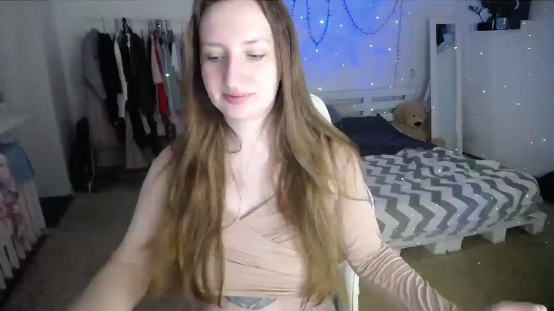 Gallery image thumbnail from BubbleQueeen's myfreecams stream on, 08/27/2025, 24:54 image 6 of 20