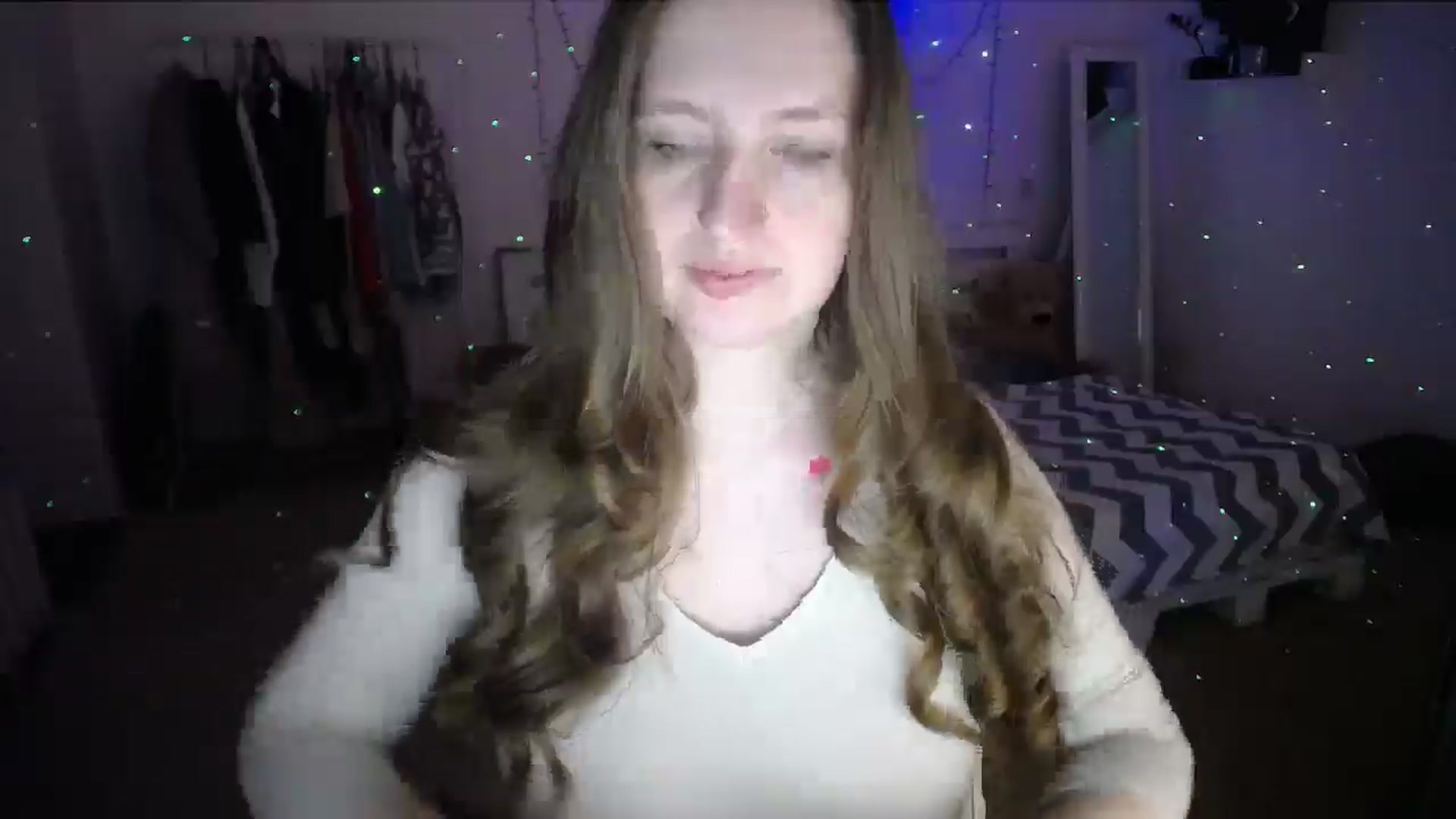 Gallery image thumbnail from BubbleQueeen's myfreecams stream on, 08/29/2025, 24:56 image 18 of 20