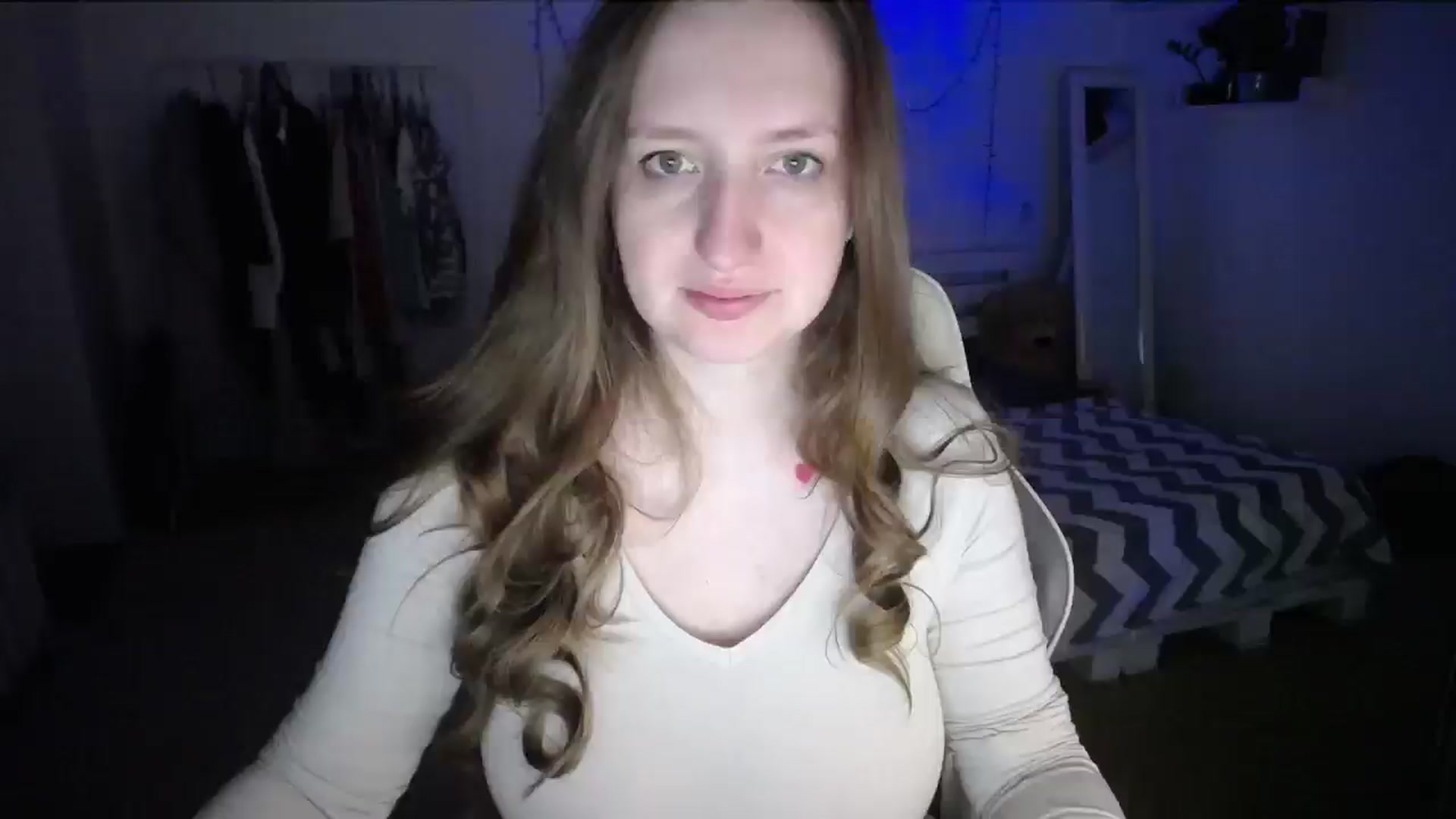 Gallery image thumbnail from BubbleQueeen's myfreecams stream on, 08/29/2025, 24:56 image 14 of 20